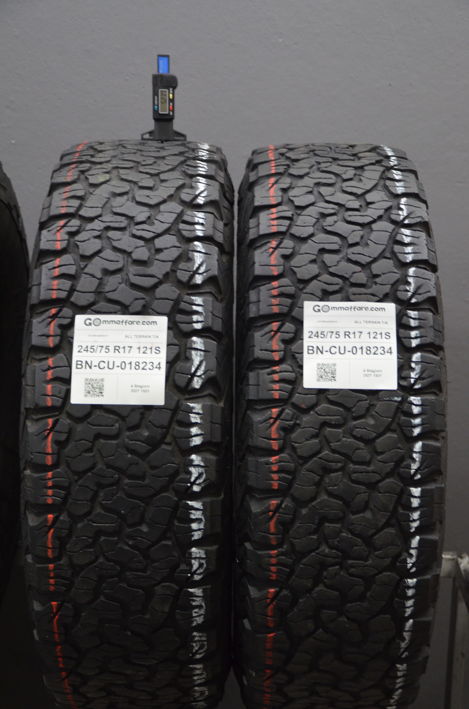 Bf Goodrich ALL TERRAIN T/A 245/75 R17