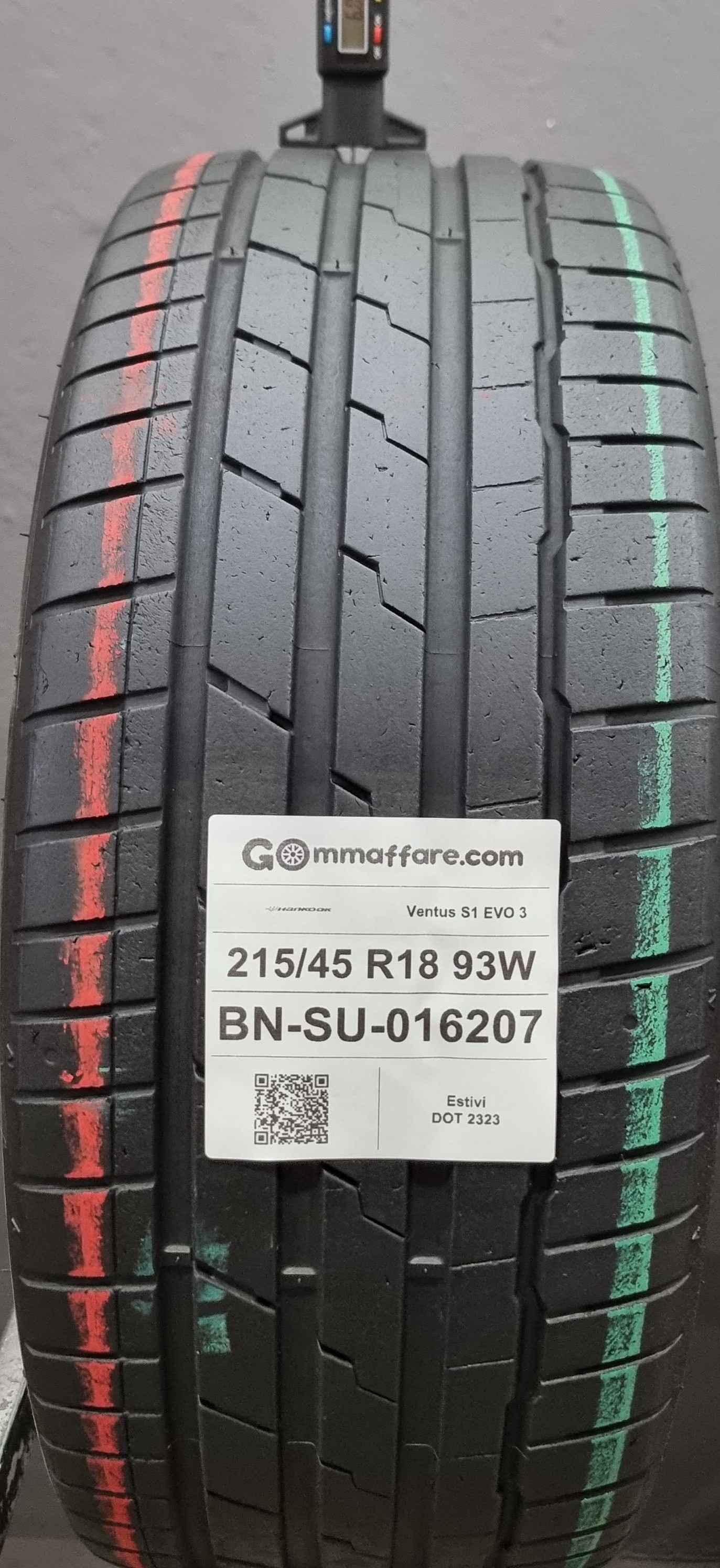 Hankook Ventus S1 EVO 3 215/45 R18