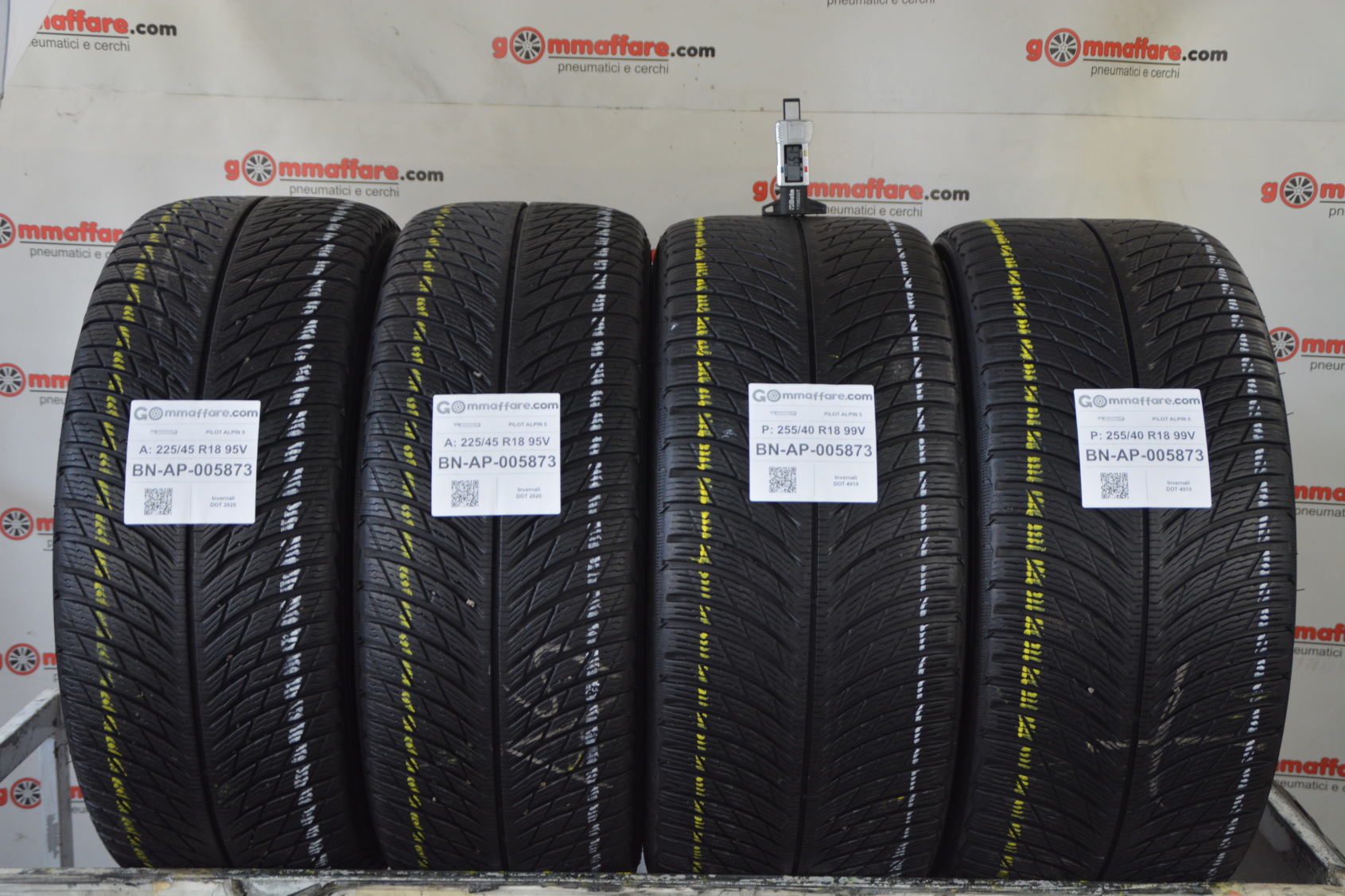 Michelin PILOT ALPIN 5 225/45 R18