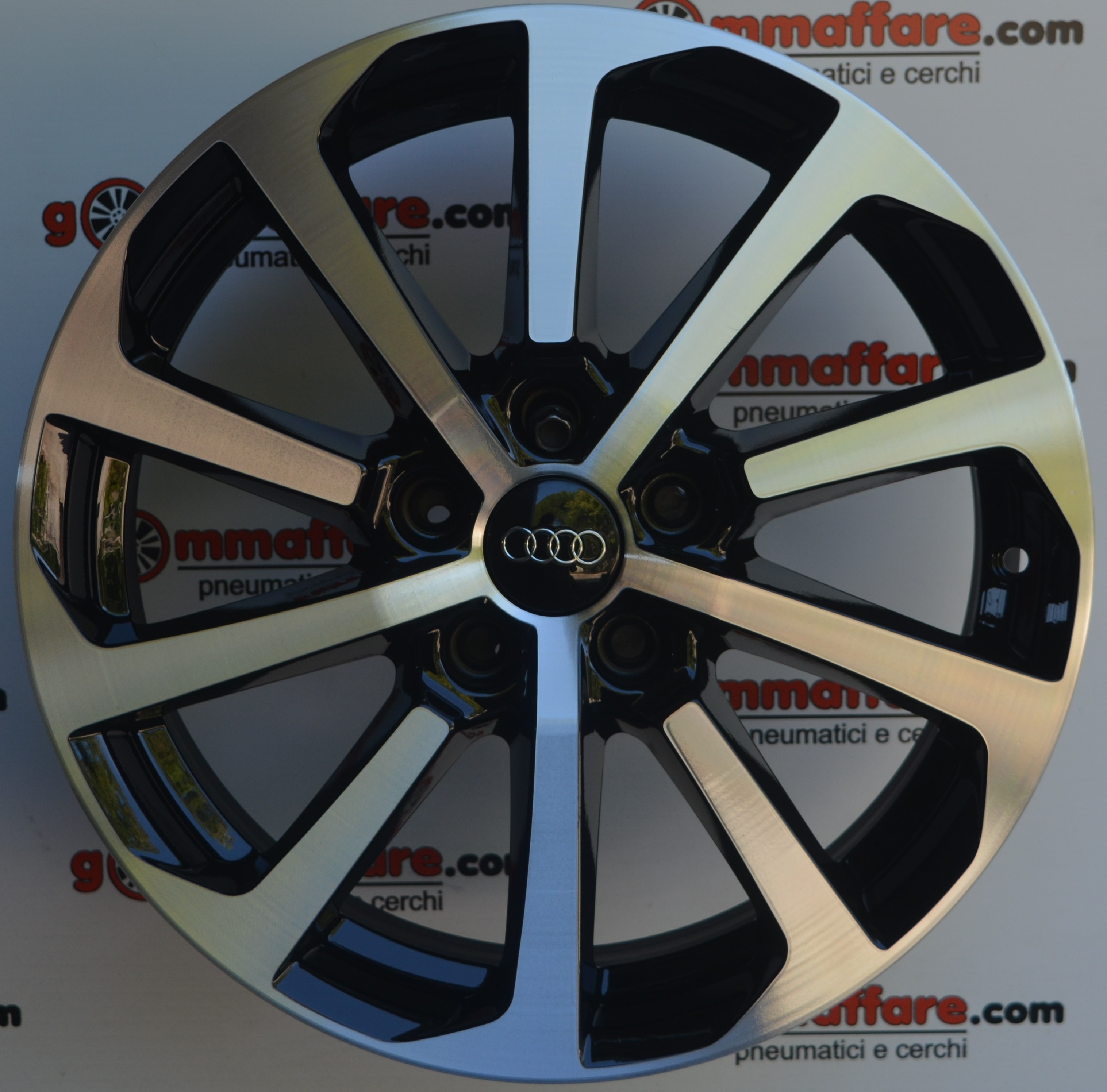 Audi A3 New - 8V0601025DM