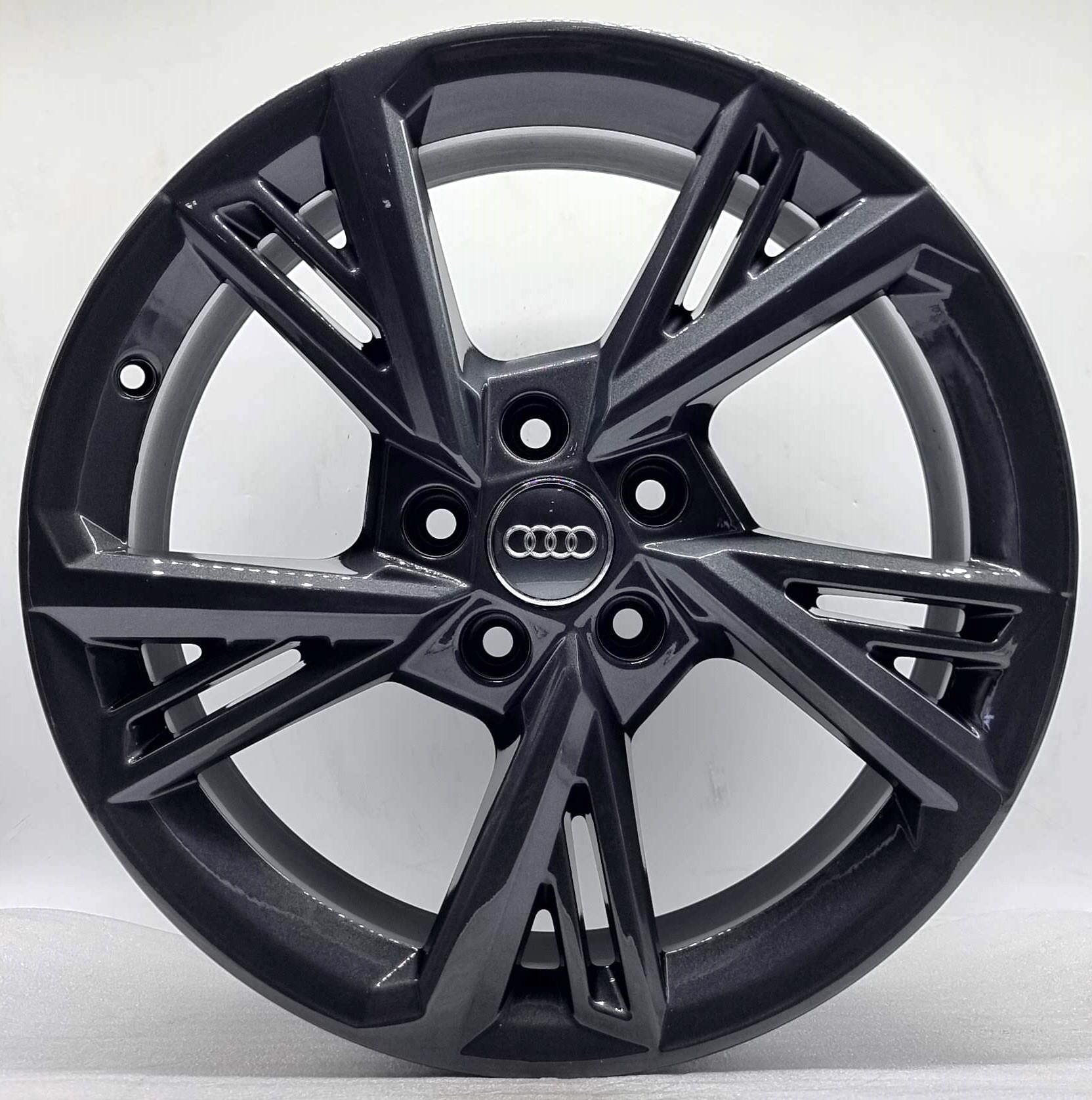 Audi A3 - S3 - 8Y0601025G 18"