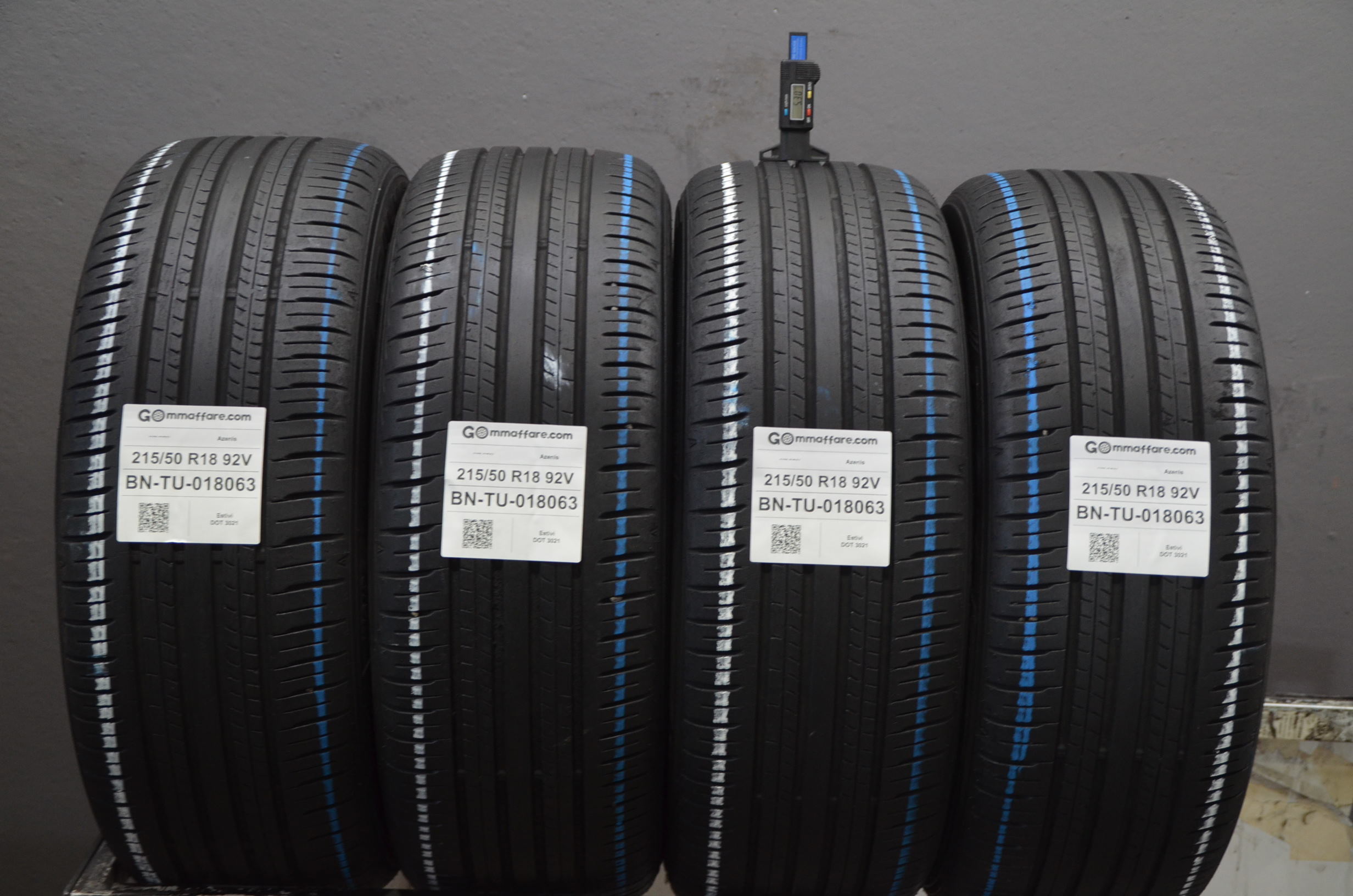 Falken Azenis 215/50 R18
