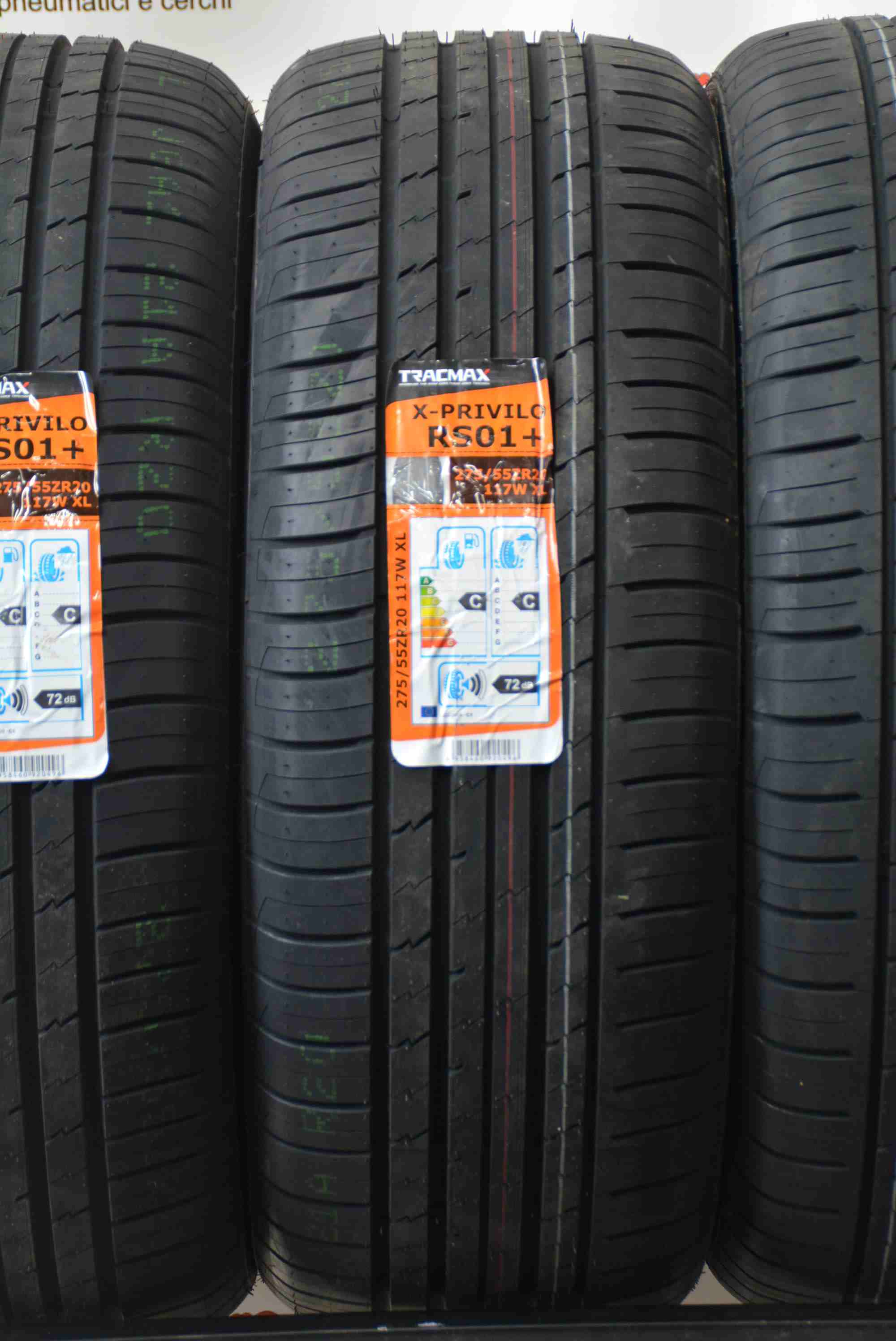 Tracmax X PRIVILO RS-01 + XL 275/55 R20
