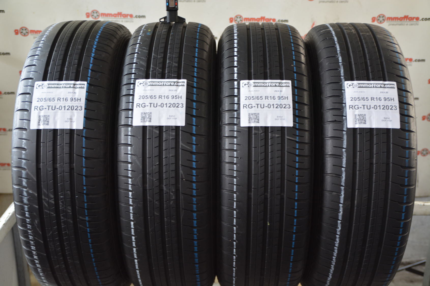 Falken ZIEX ZE 205/65 R16