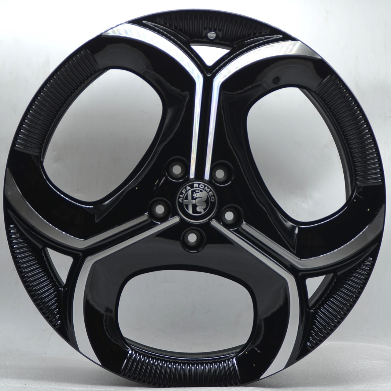 Alfa Romeo TONALE MY26 20"