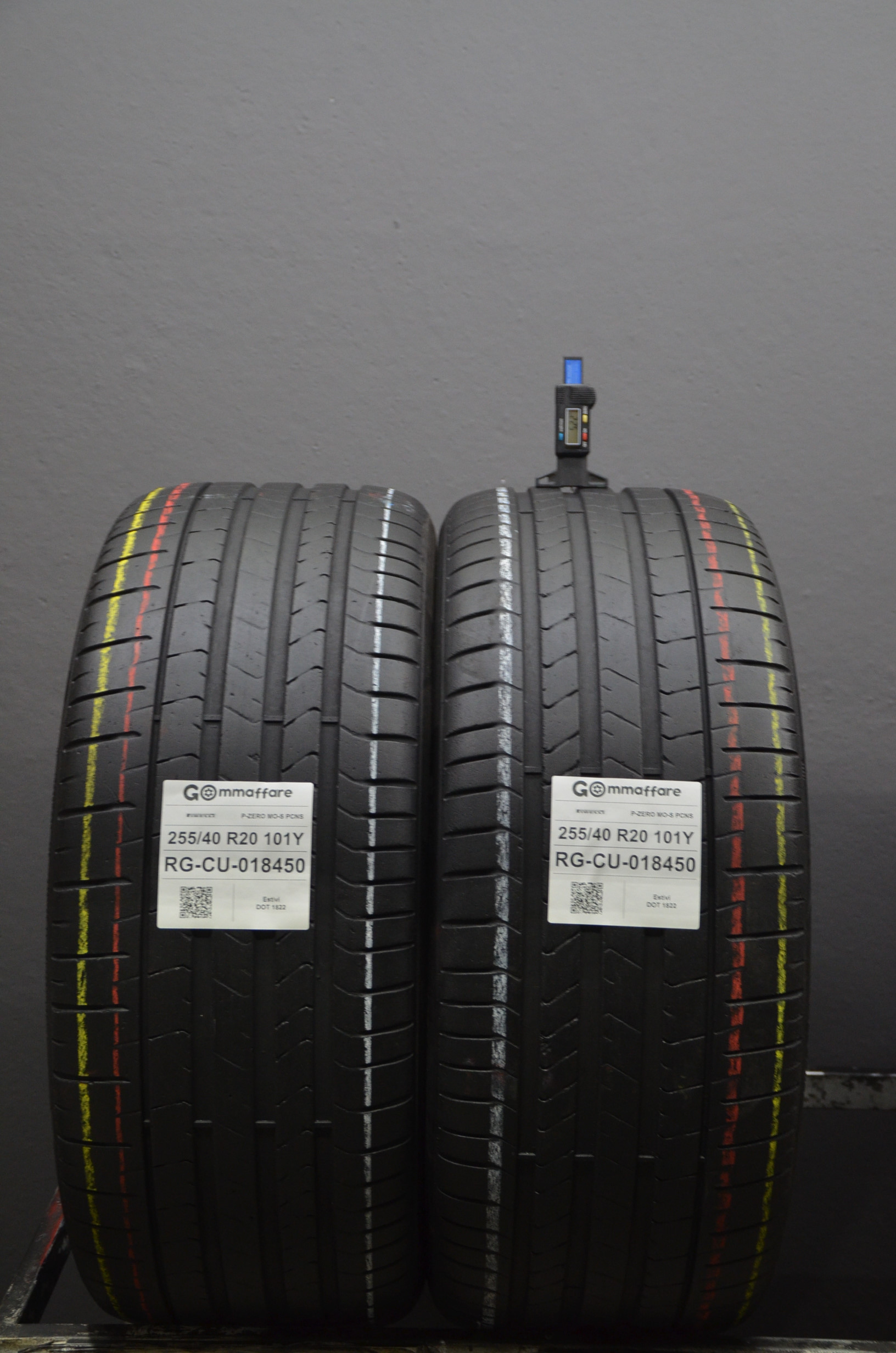 Pirelli P-ZERO MO-S PCNS 255/40 R20