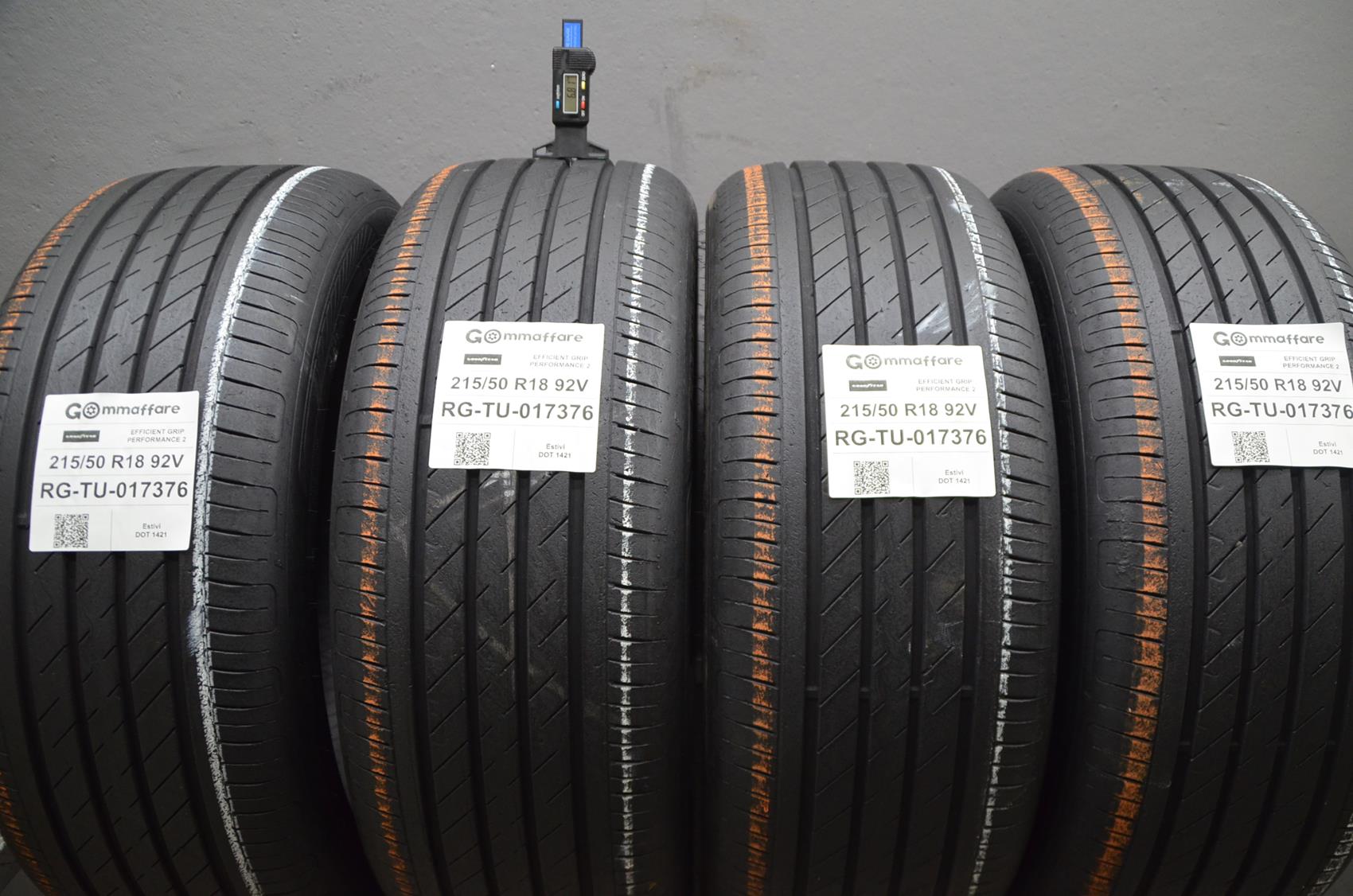 Goodyear EFFICIENT GRIP PERFORMANCE 2 215/50 R18