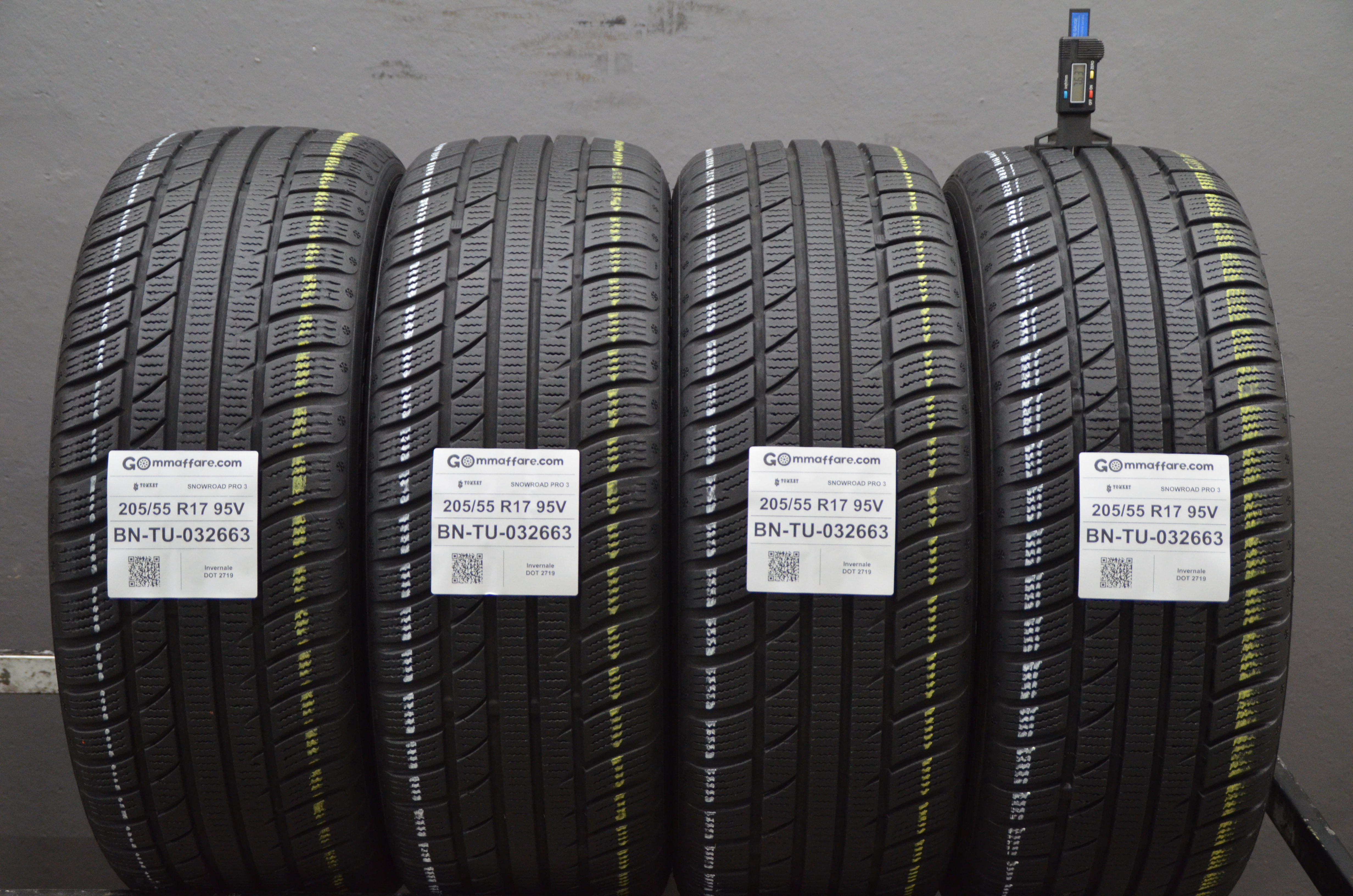 Tomket SNOWROAD PRO 3 205/55 R17