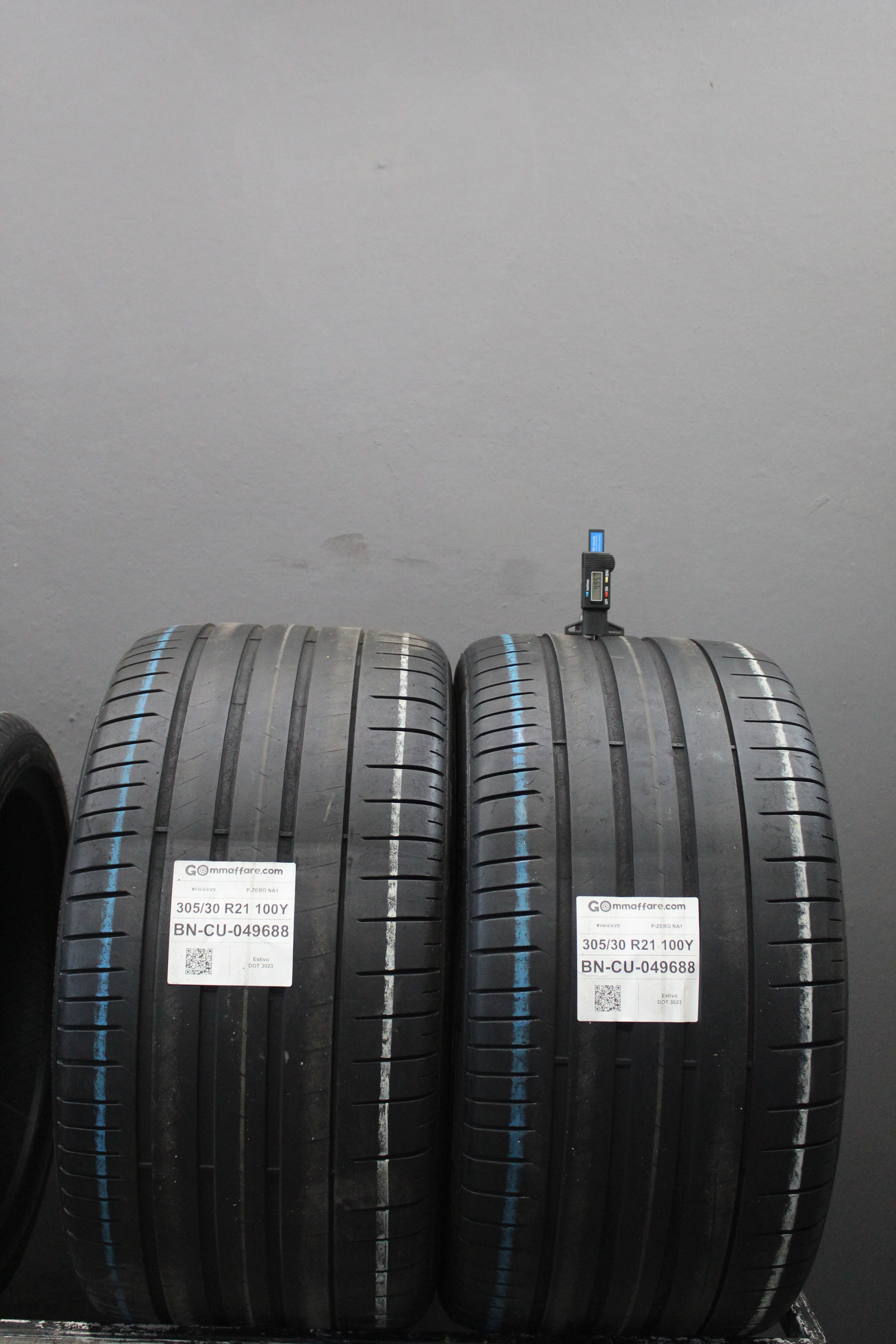 Pirelli P-ZERO NA1 305/30 R21