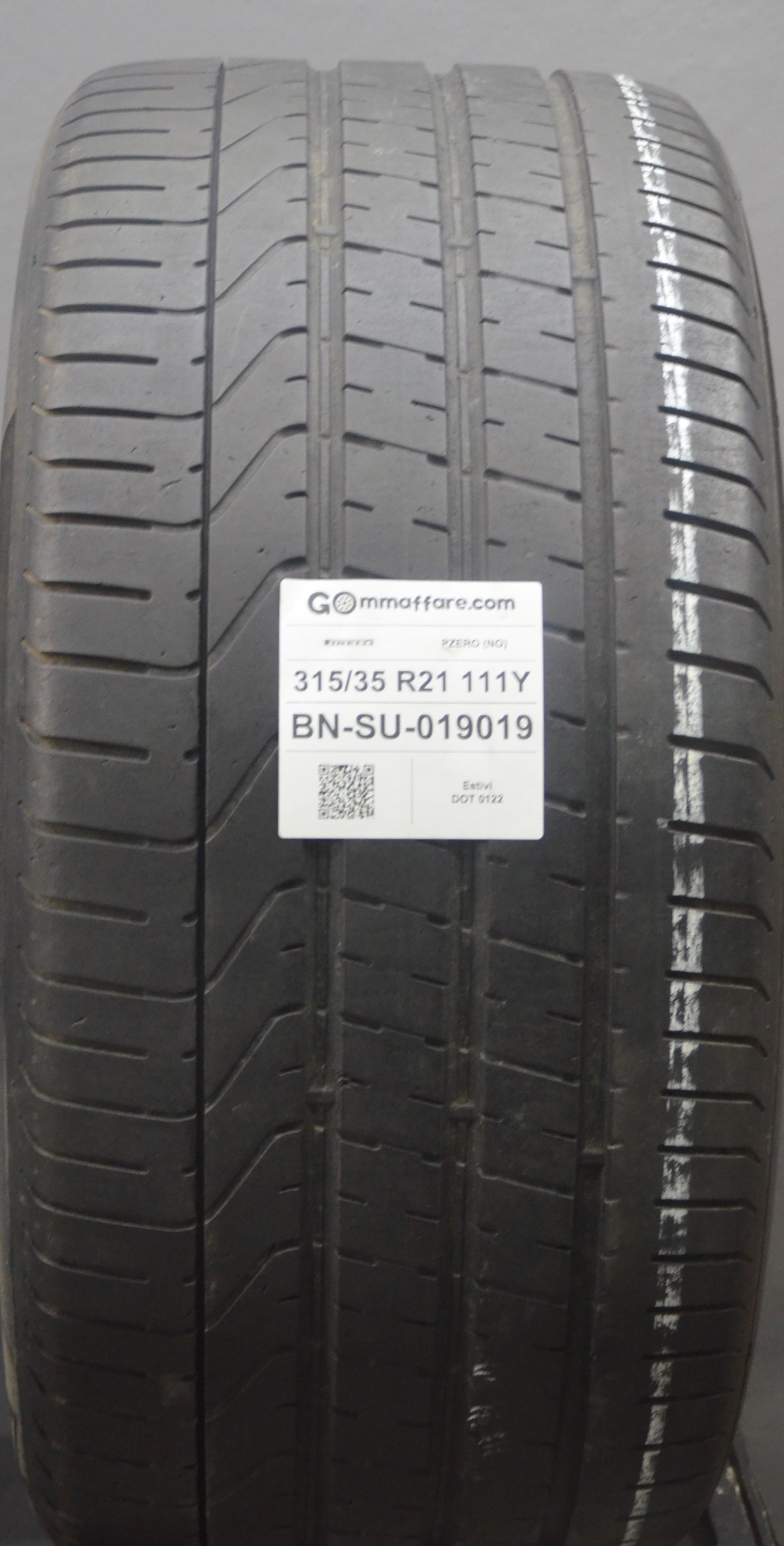 Pirelli PZERO (NO) 315/35 R21