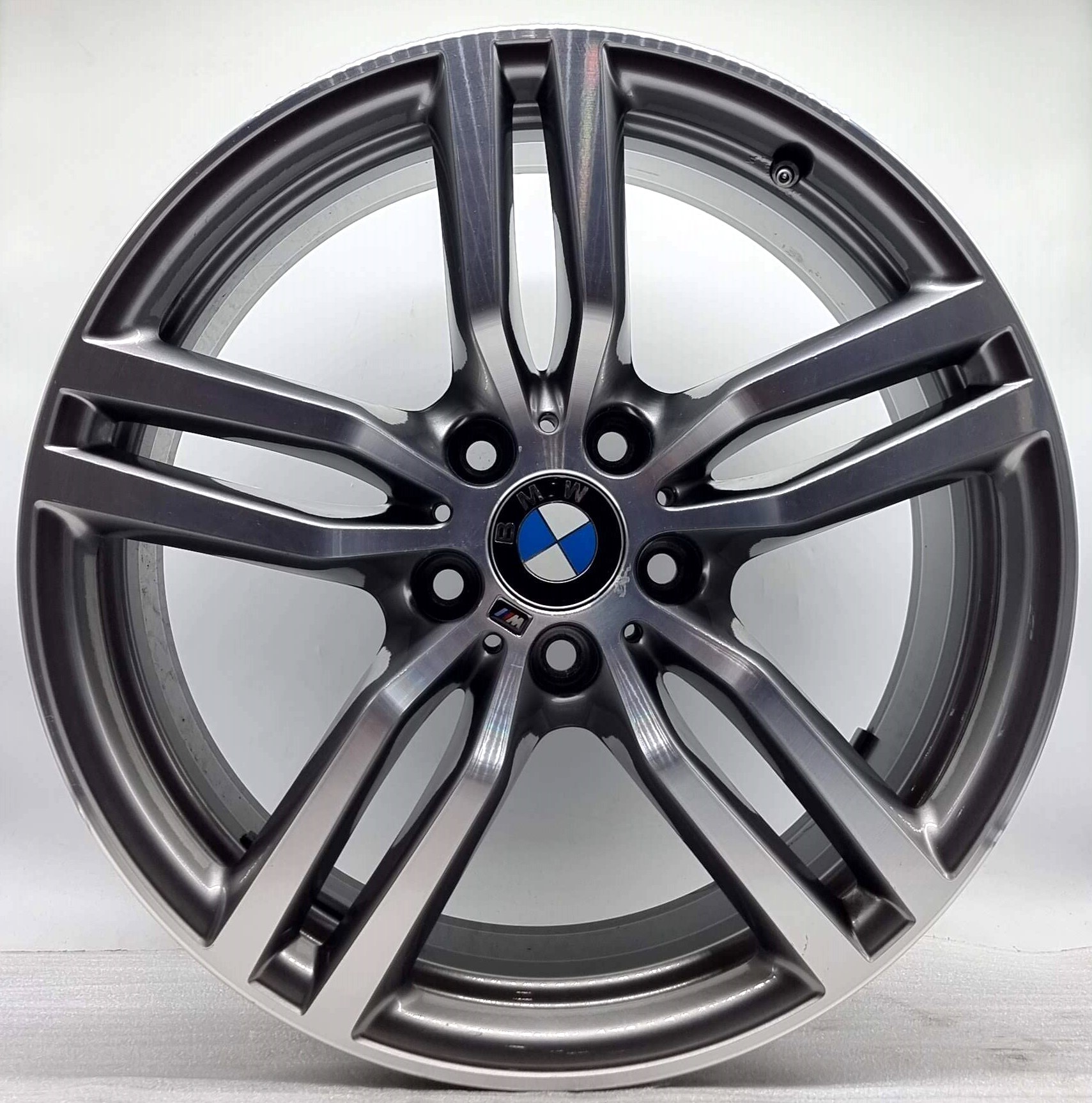 Bmw X6 F16 M623 (7850070 - 7849629)
