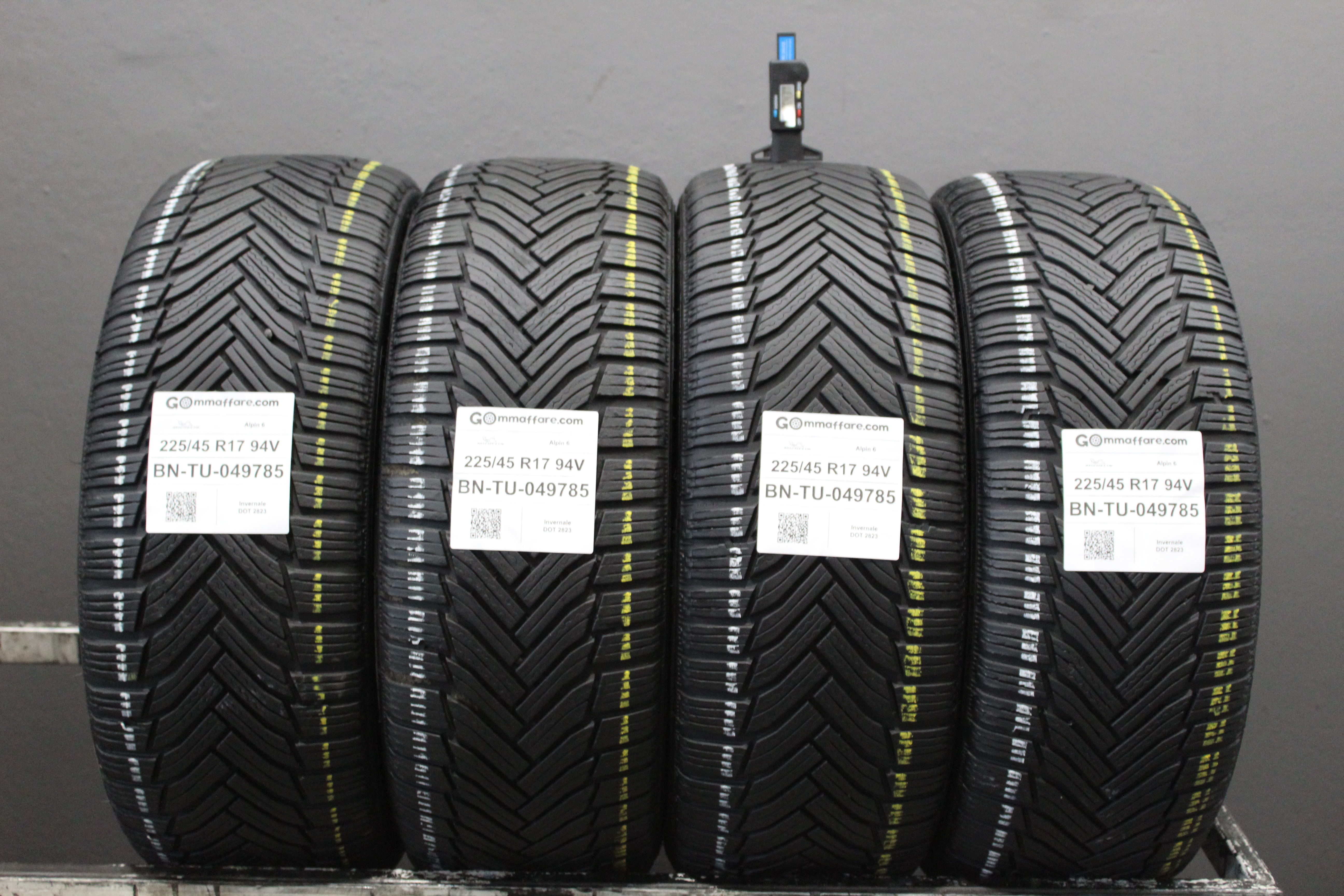 Michelin Alpin 6 225/45 R17