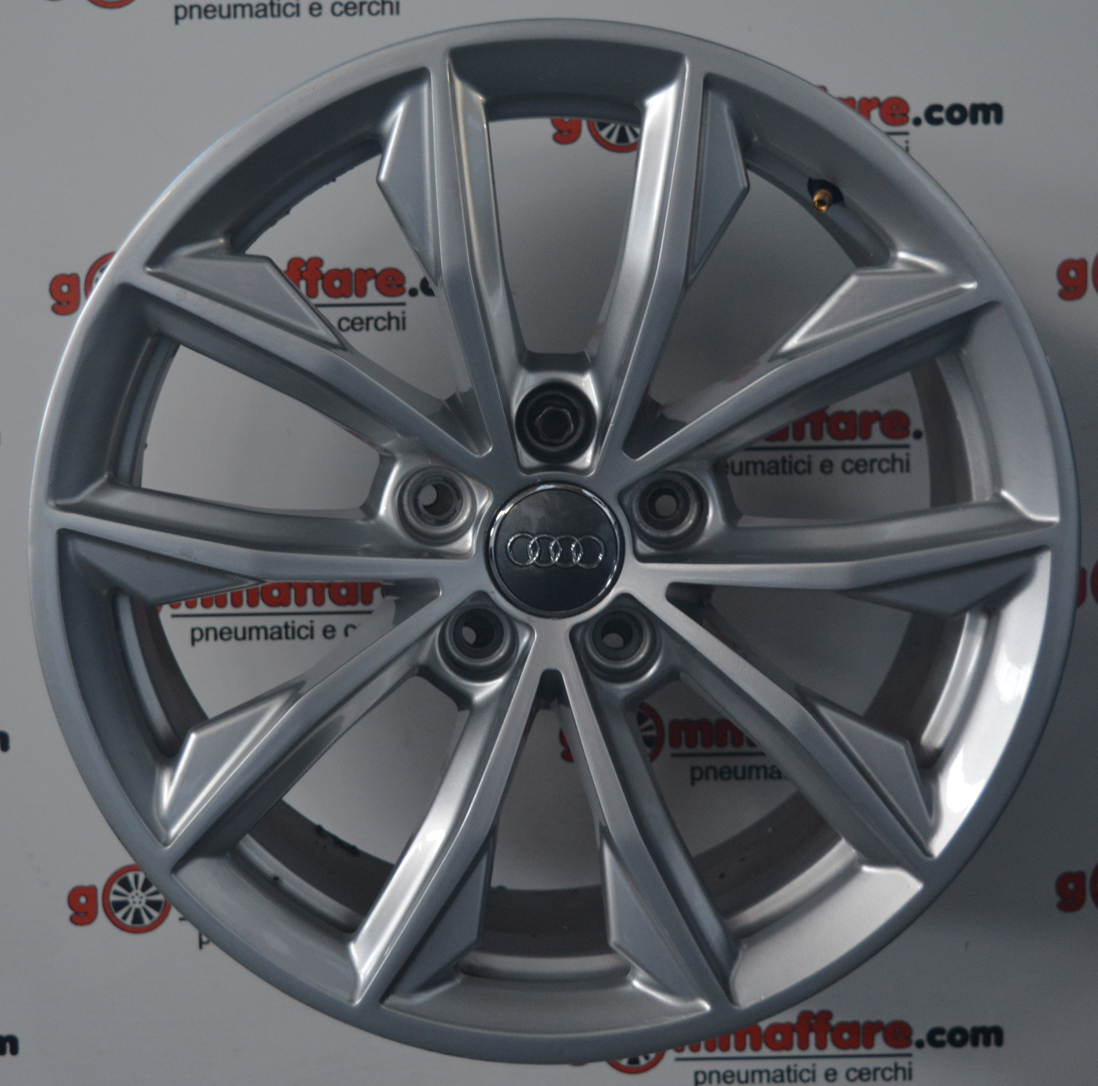 Audi Q5 - 80A601025 17"