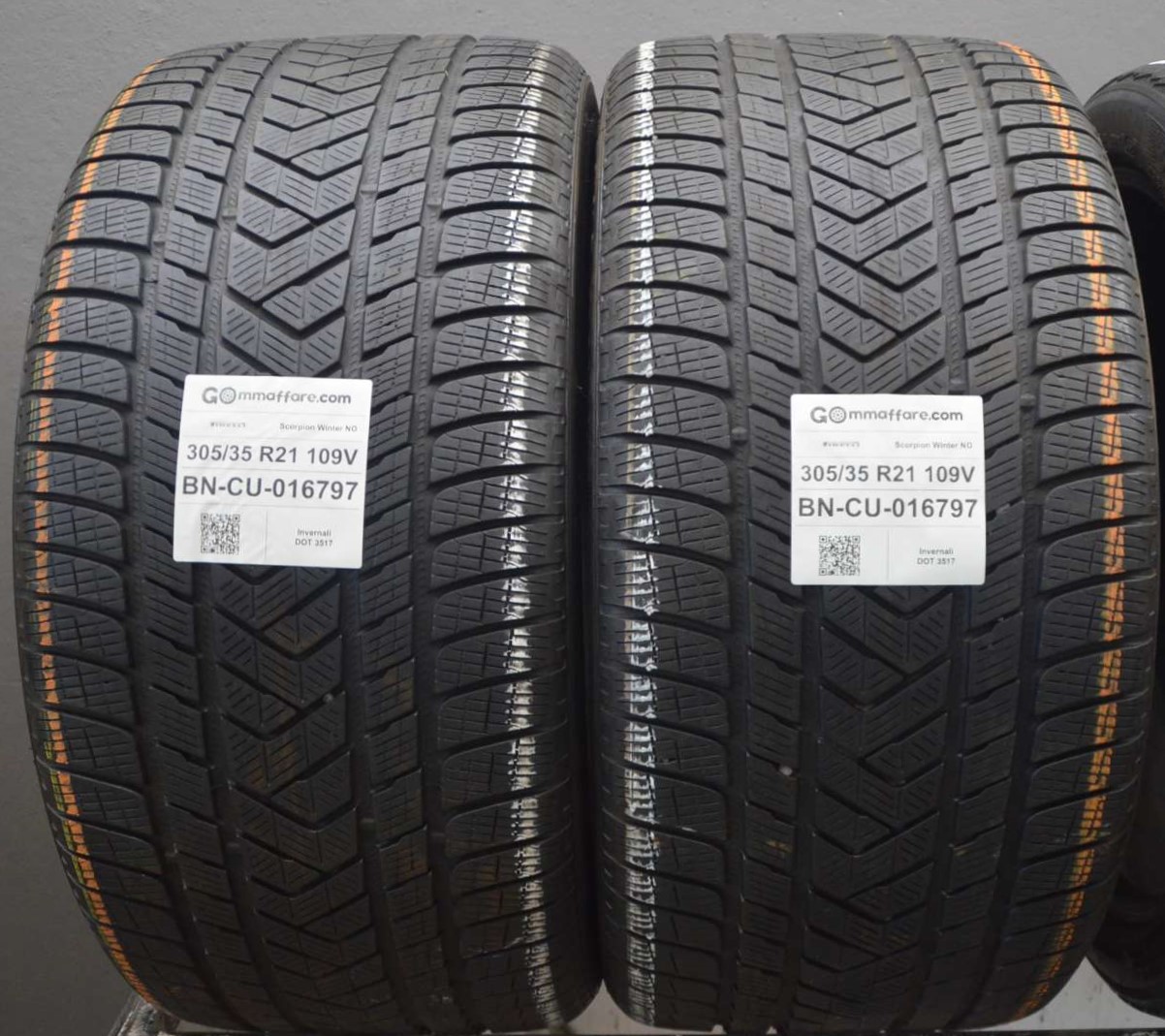 Pirelli Scorpion Winter NO 305/35 R21