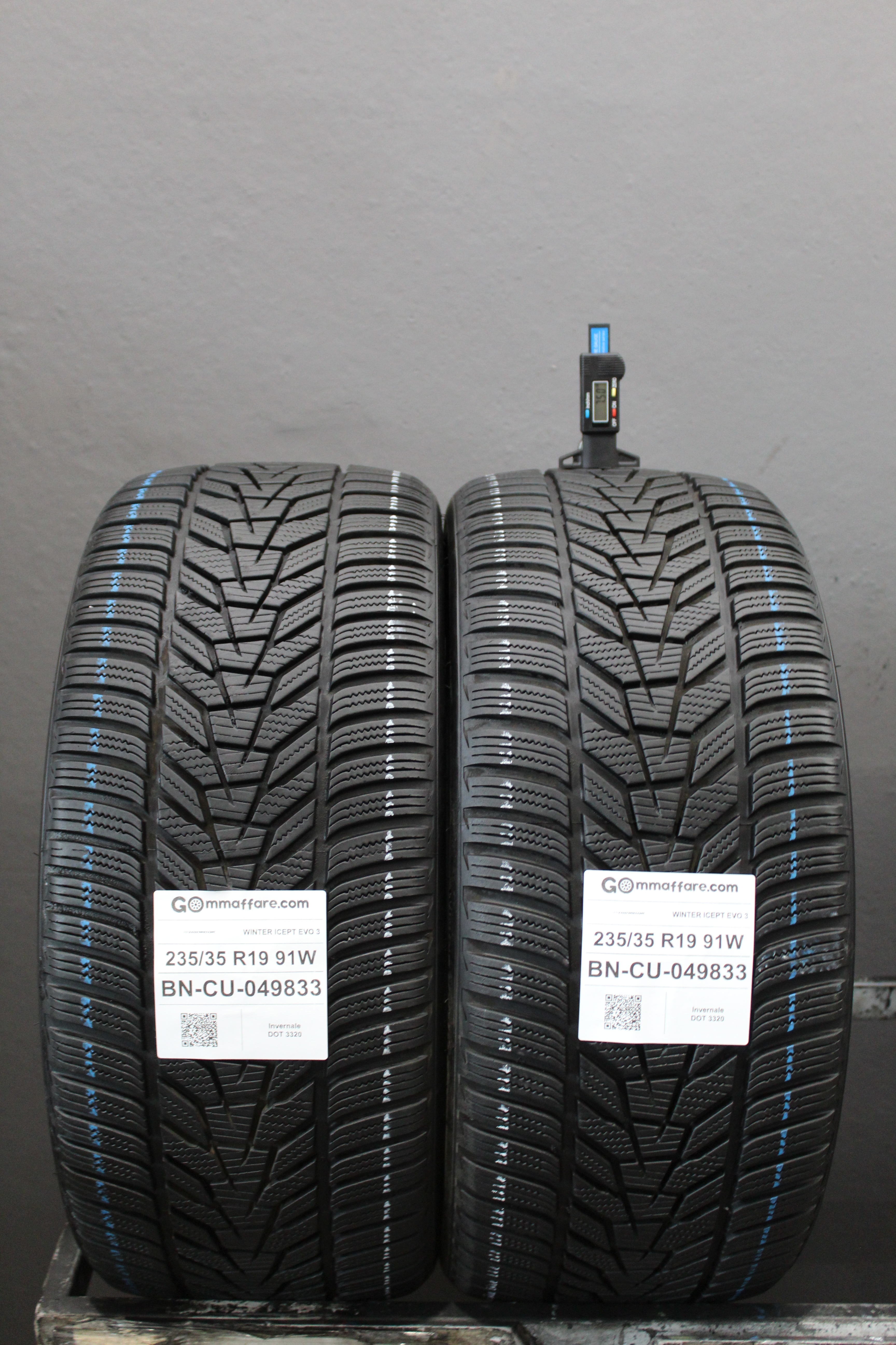 Hankook WINTER ICEPT EVO 3 235/35 R19