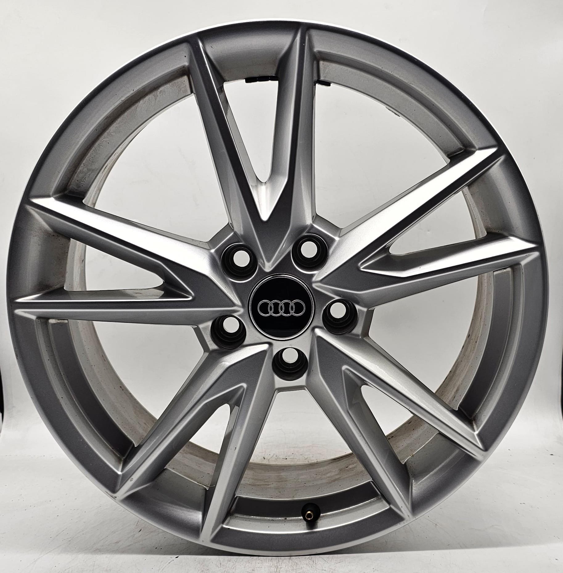 Audi Q2 81A601025F