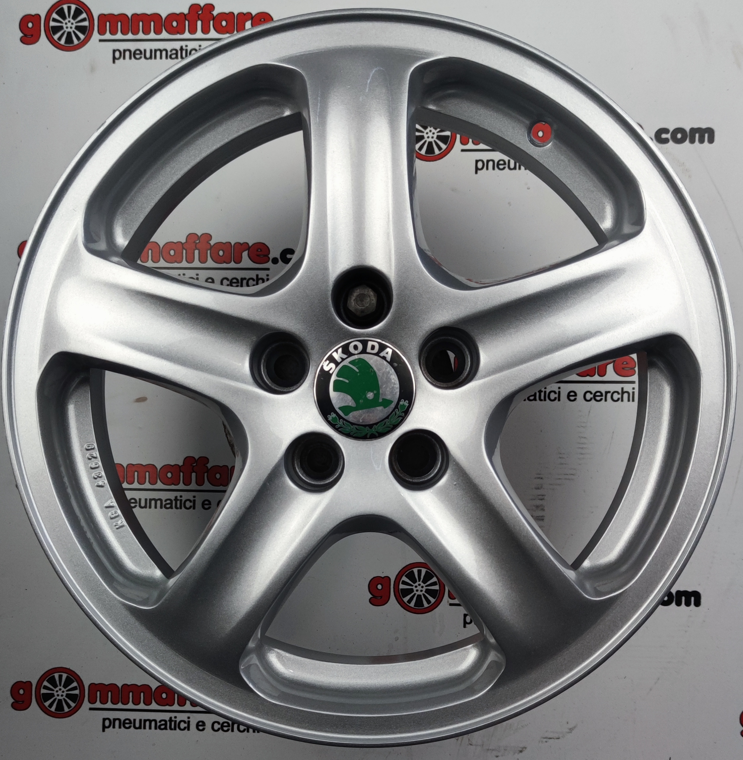 Skoda fabia ( skoda audi vw  seat ) 15"
