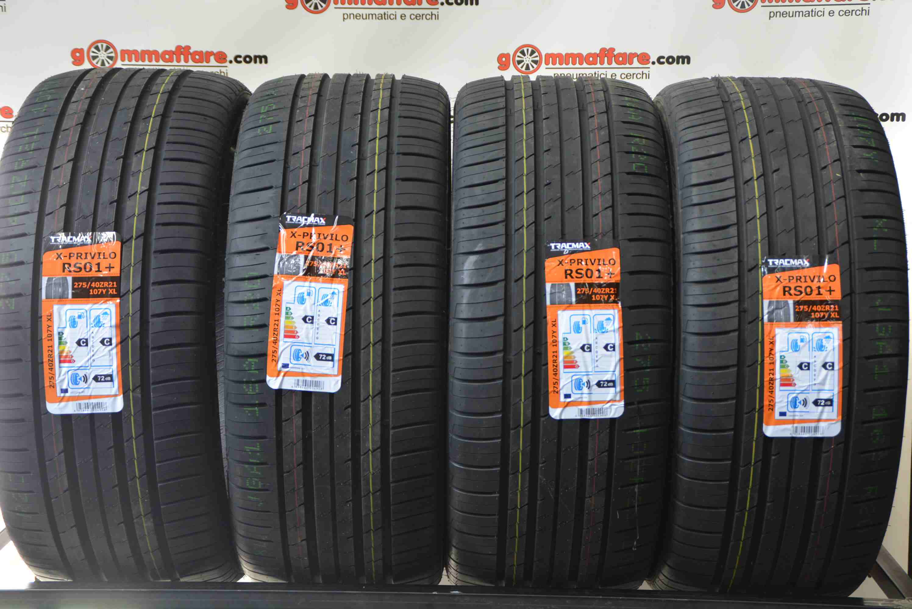 Tracmax X PRIVILO RS-01 + XL 275/40 R21