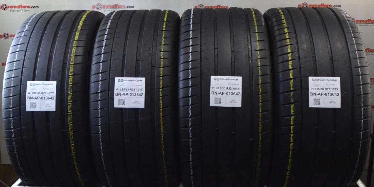 Michelin PILOT SPORT 4S 295/35 R21