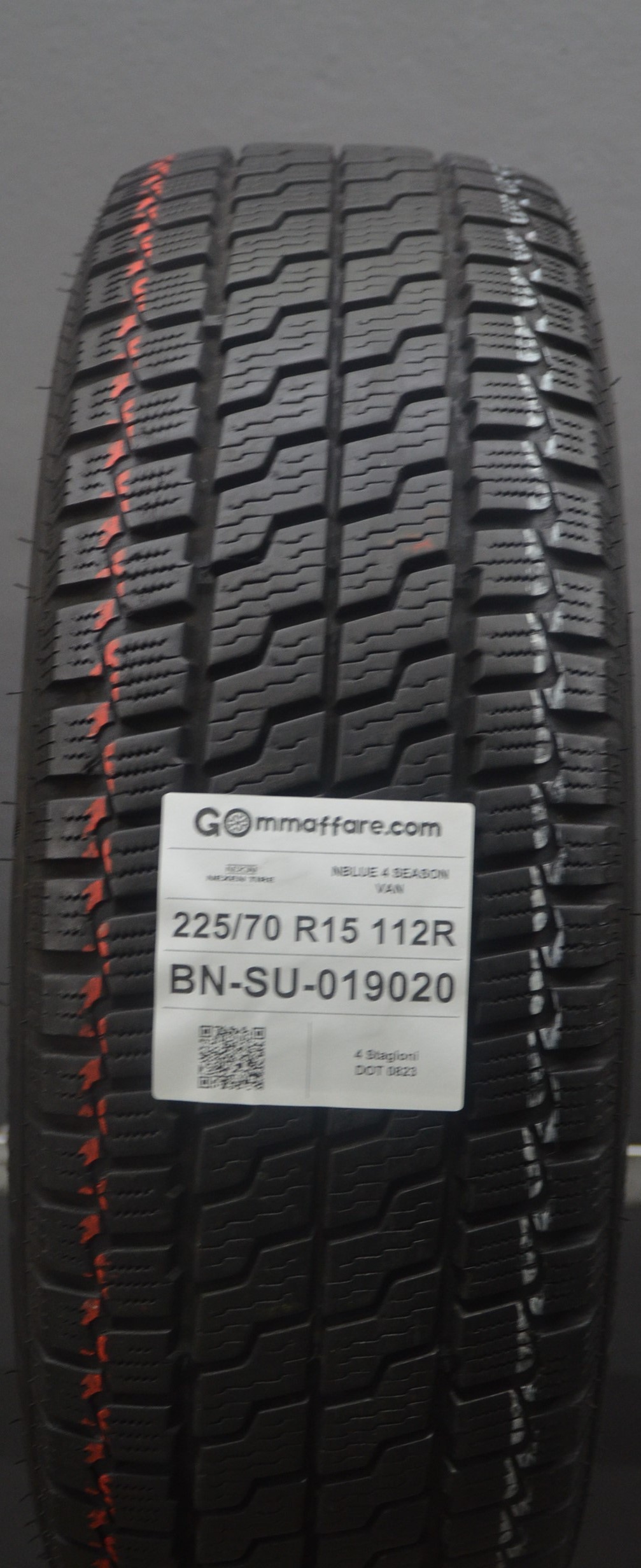Nexen Tire NBLUE 4 SEASON VAN 225/70 R15