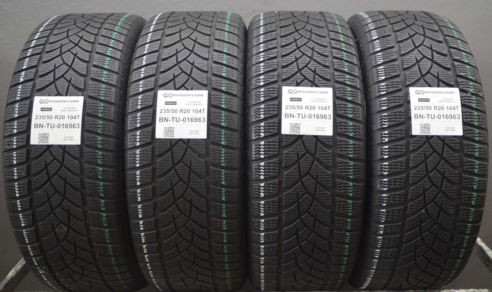 Goodyear ULTRAGRIP PERFORMANCE + 235/50 R20