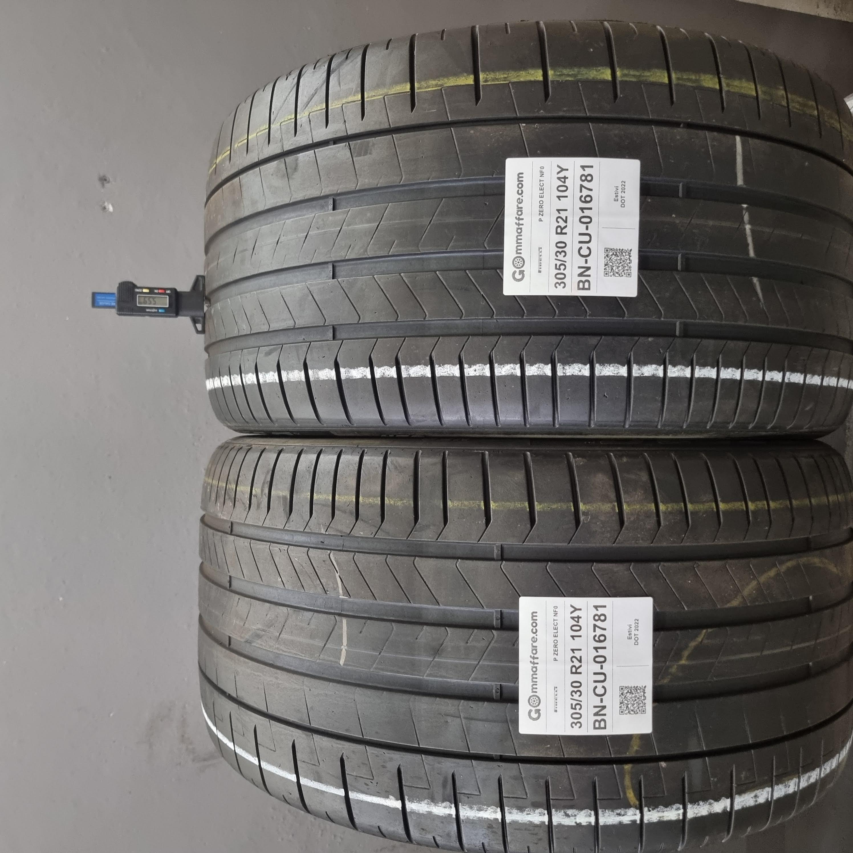 Pirelli P ZERO ELECT NF0 305/30 R21