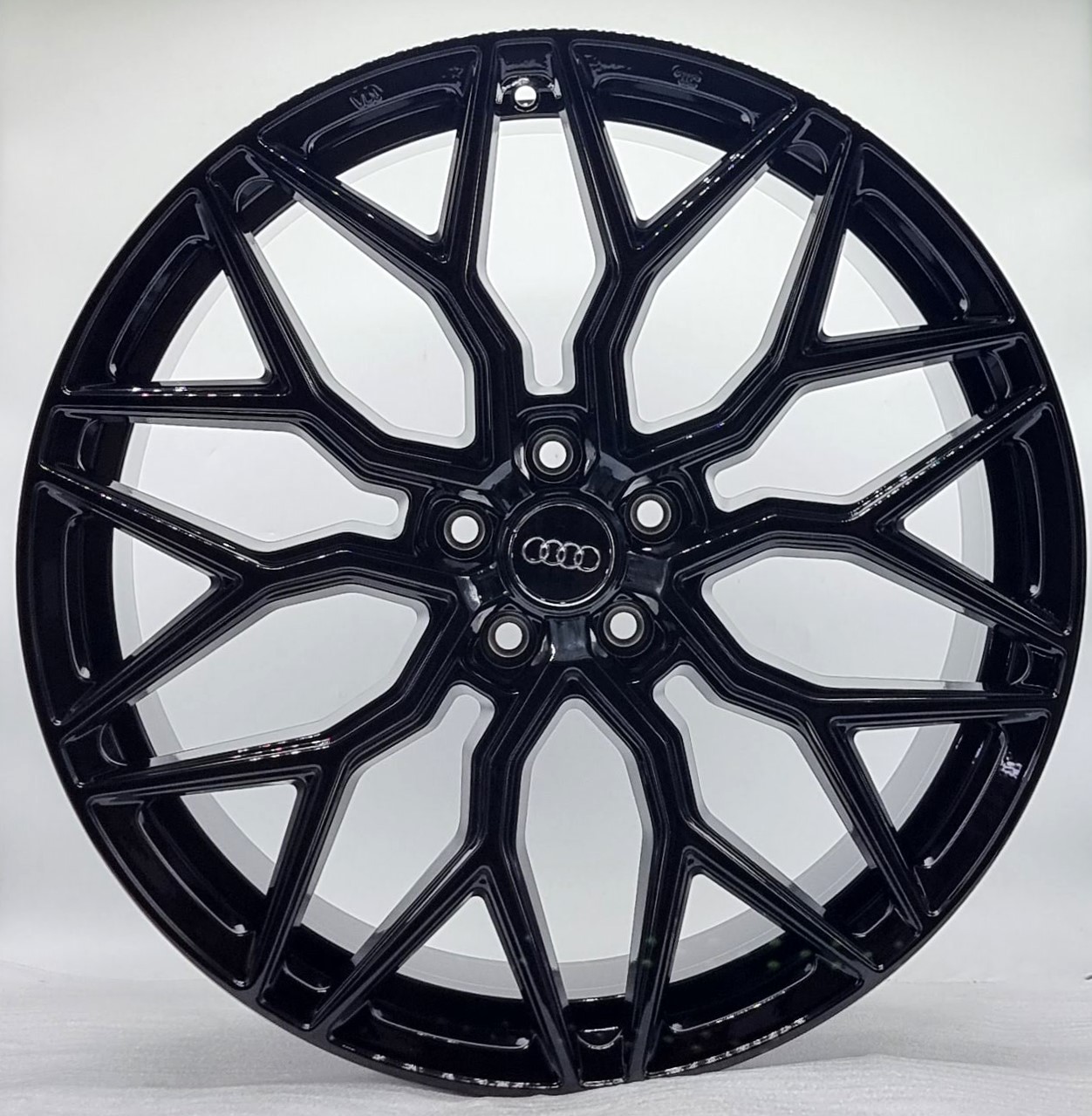 Inovit 1319 AUDI MERCEDES BMW