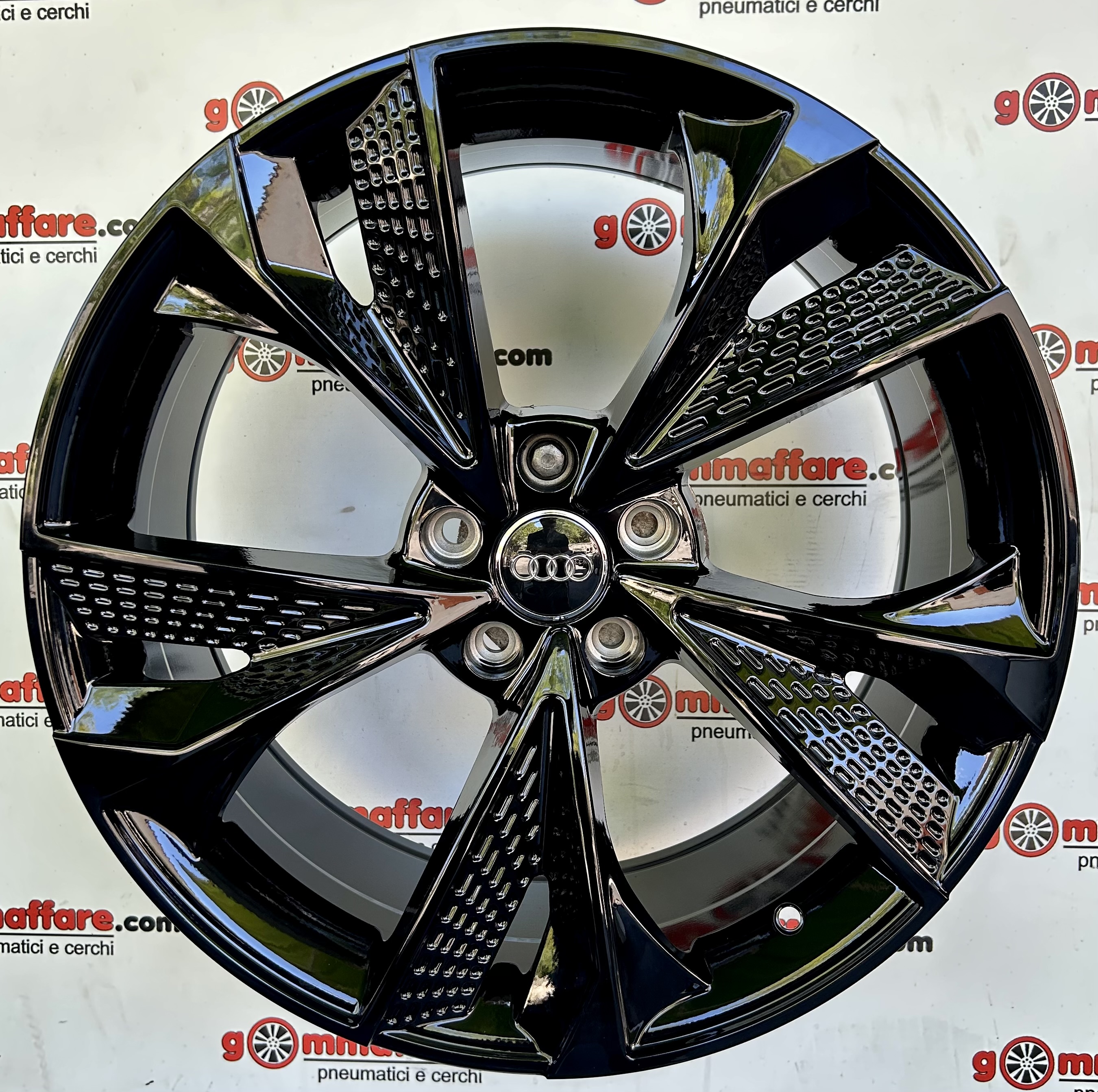 Inovit AUDI Q5 A5 A6 A7 Q2 Q3 A4 (FIG.830)