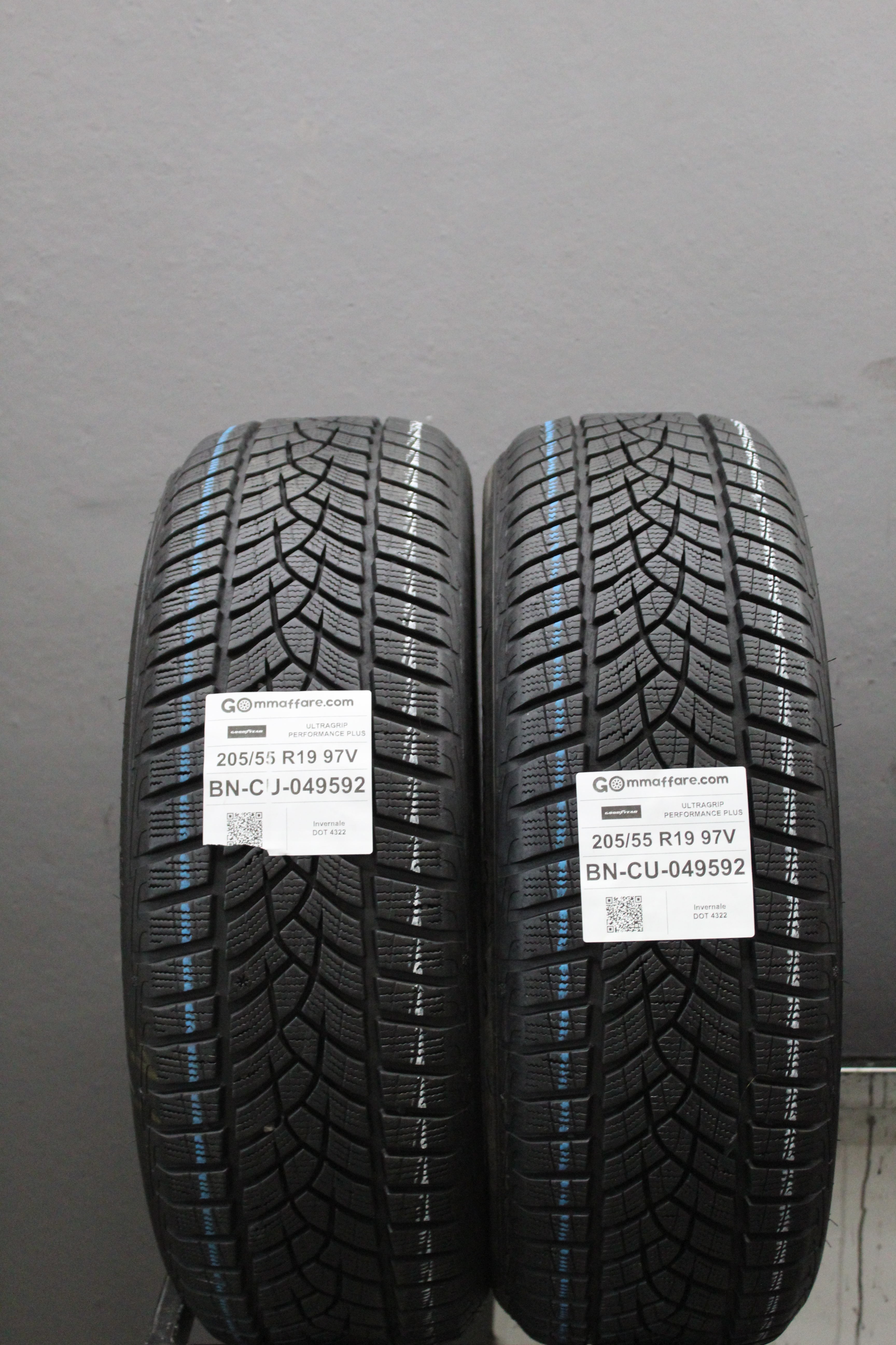 Goodyear ULTRAGRIP PERFORMANCE PLUS 205/55 R19