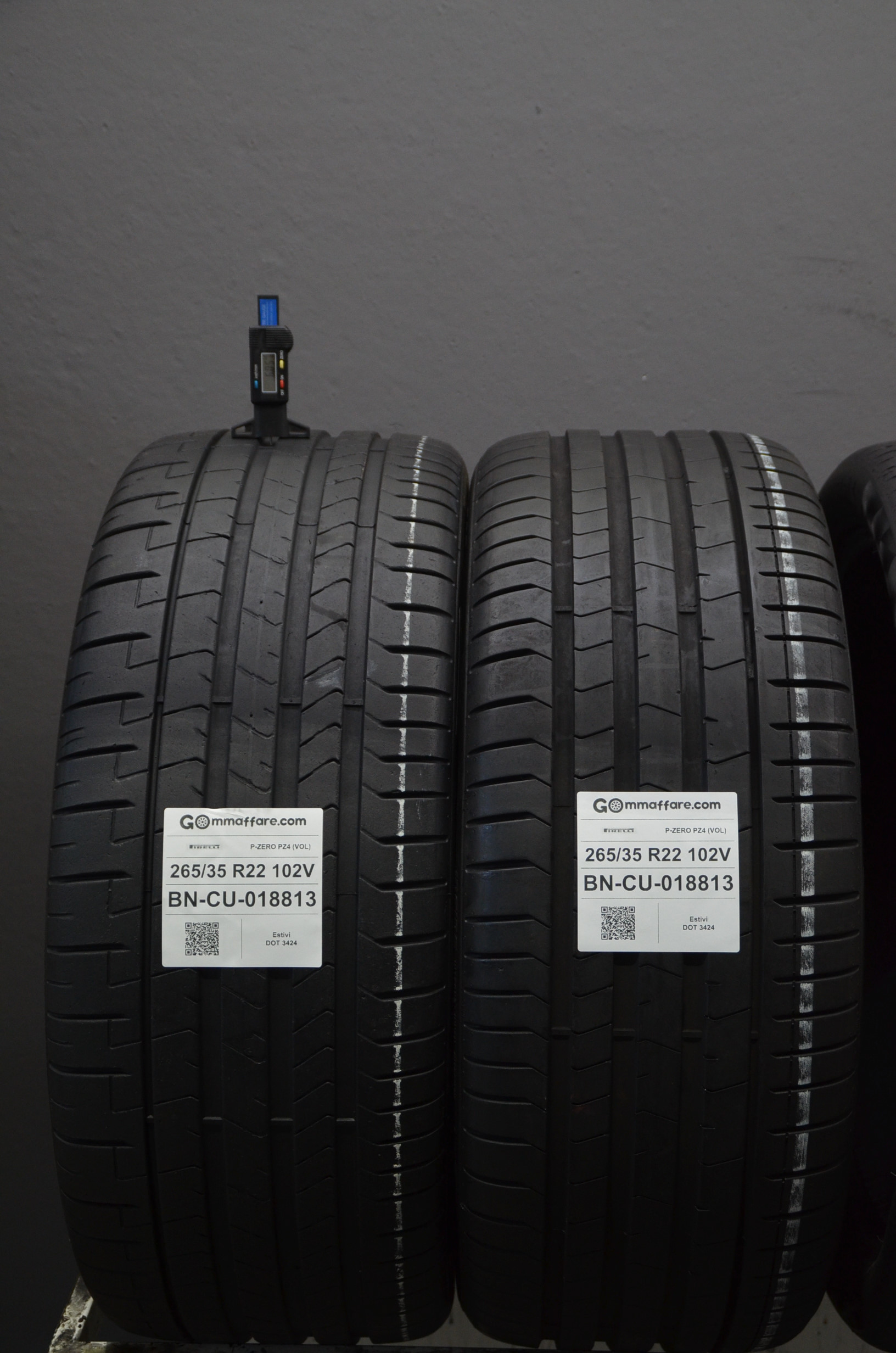 Pirelli P-ZERO PZ4 (VOL) 265/35 R22