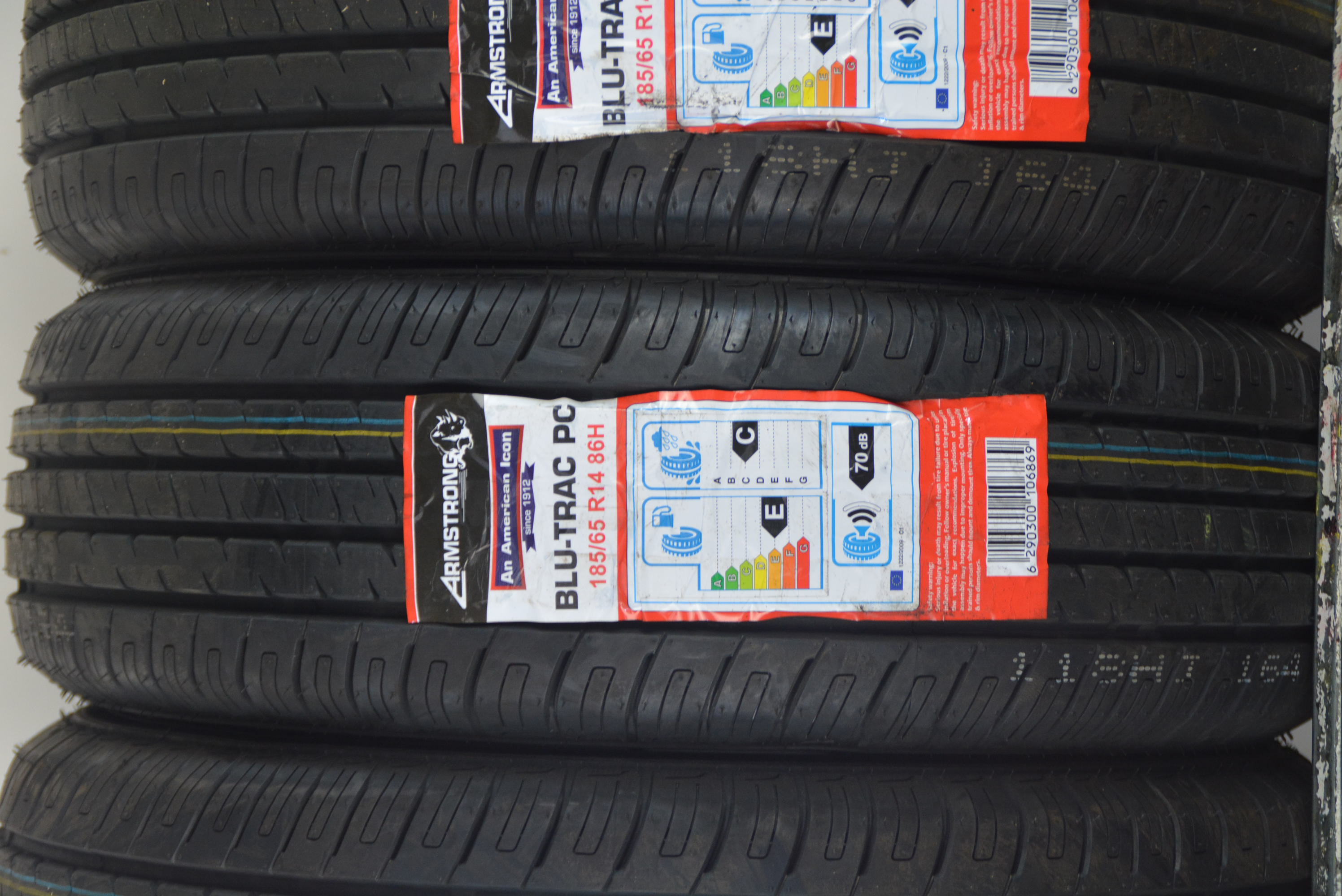 Armstrong Blu Trac HP 185/65 R14