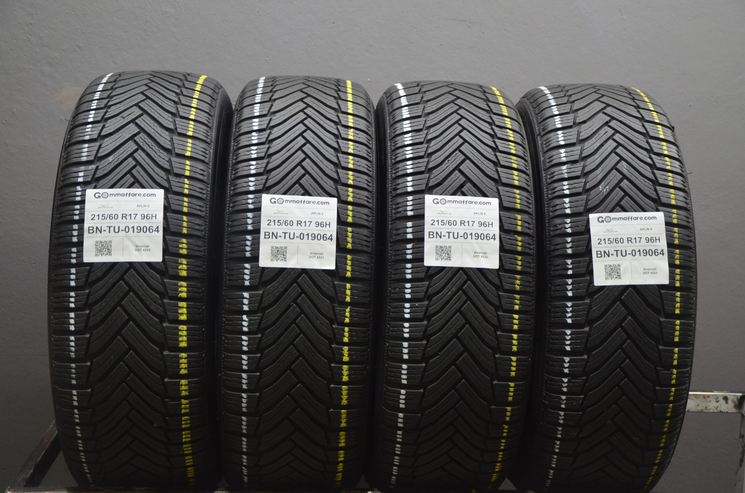 Michelin APLIN 6 215/60 R17