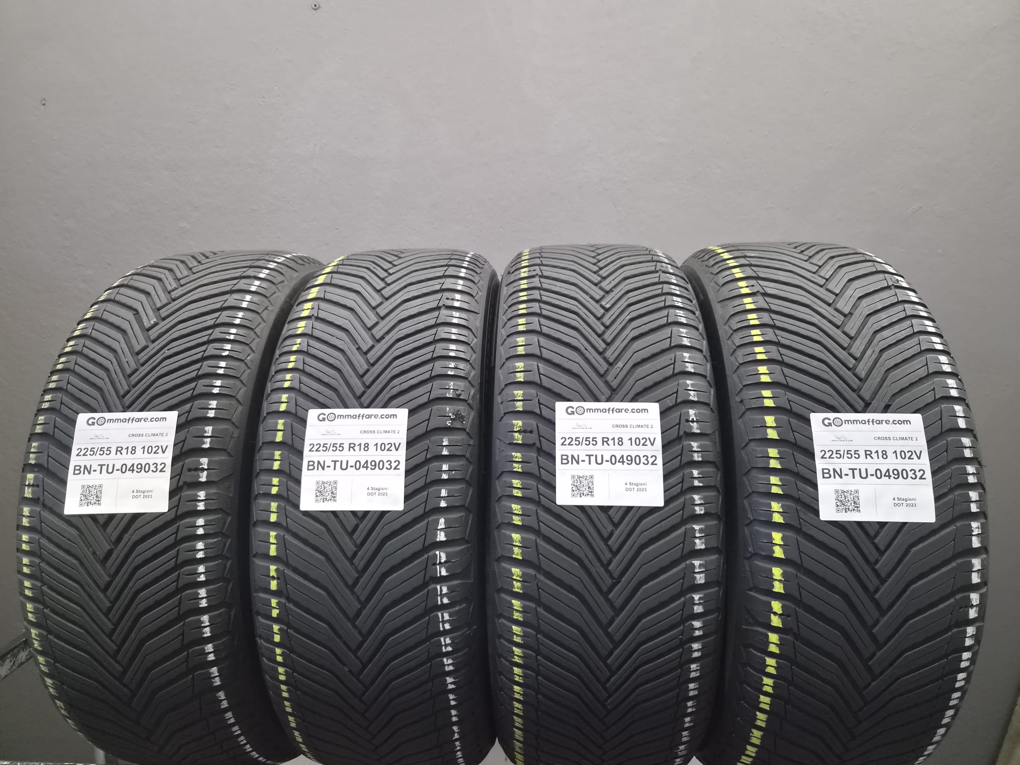 Michelin CROSS CLIMATE 2 225/55 R18