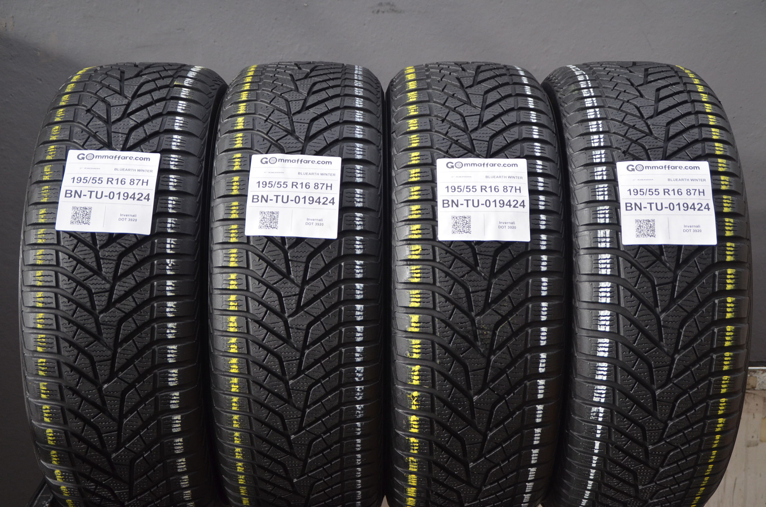 Yokohama BLUEARTH WINTER 195/55 R16