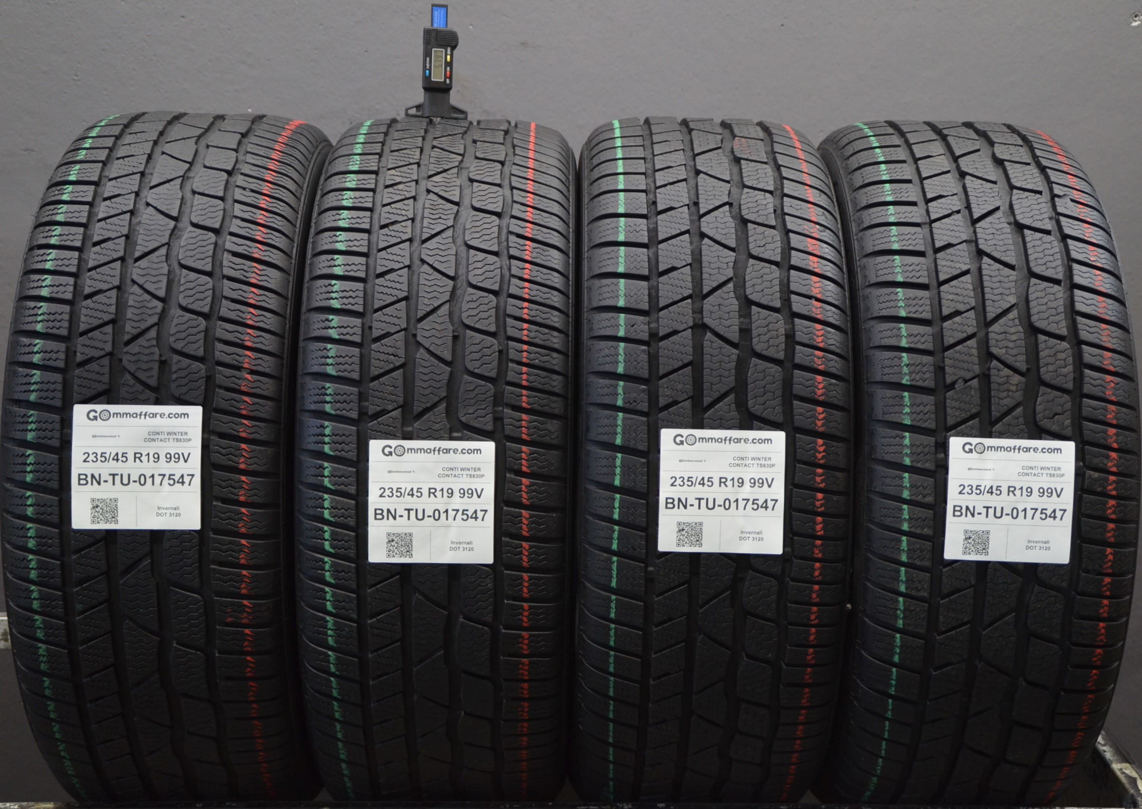 Continental CONTI WINTER CONTACT TS830P 235/45 R19