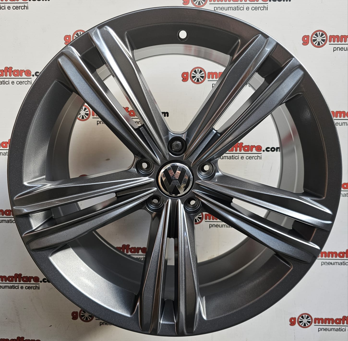 Inovit VOLKSWAGEN SEBRING TIGUAN 173 19"