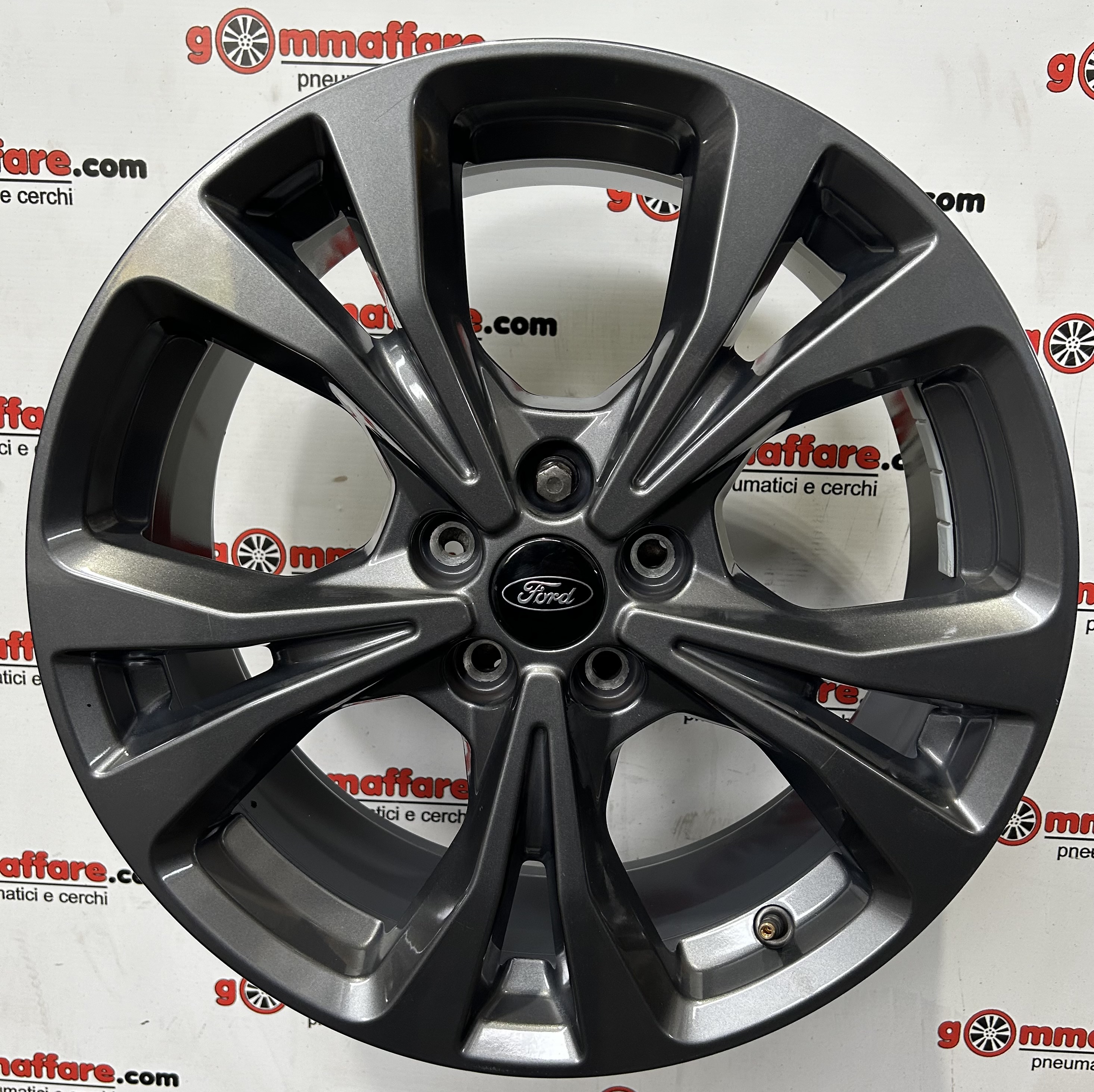 Ford KUGA NEW 18"