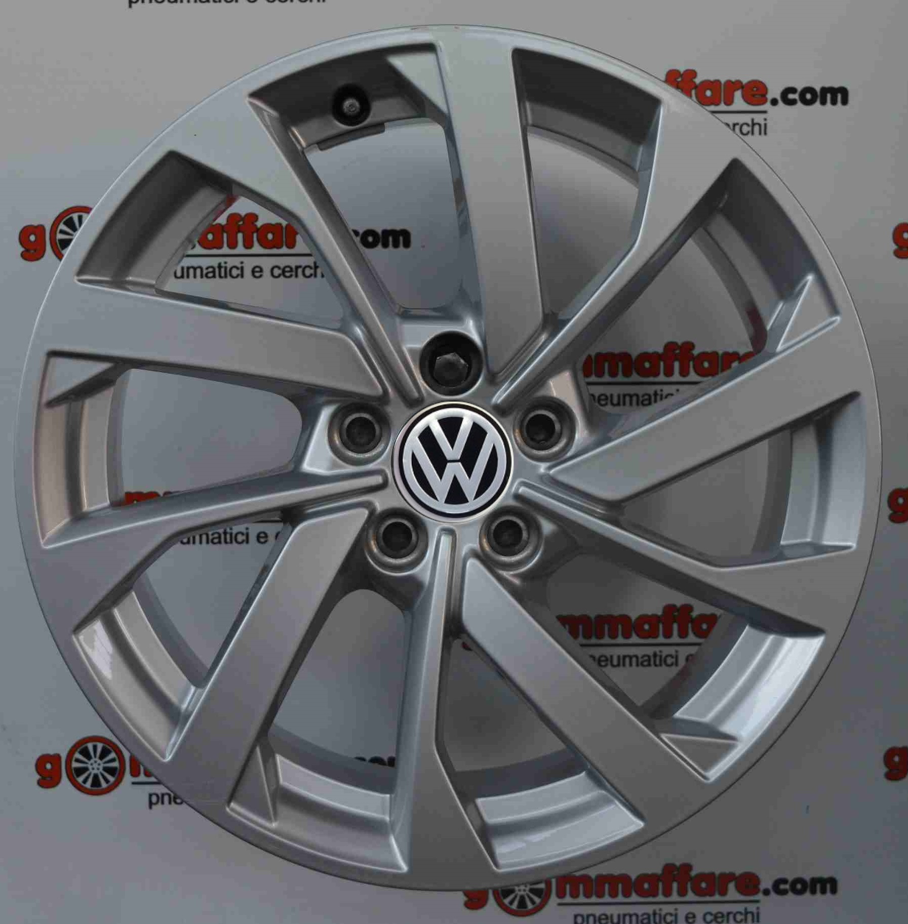 Audi A1 New 2019 16"
