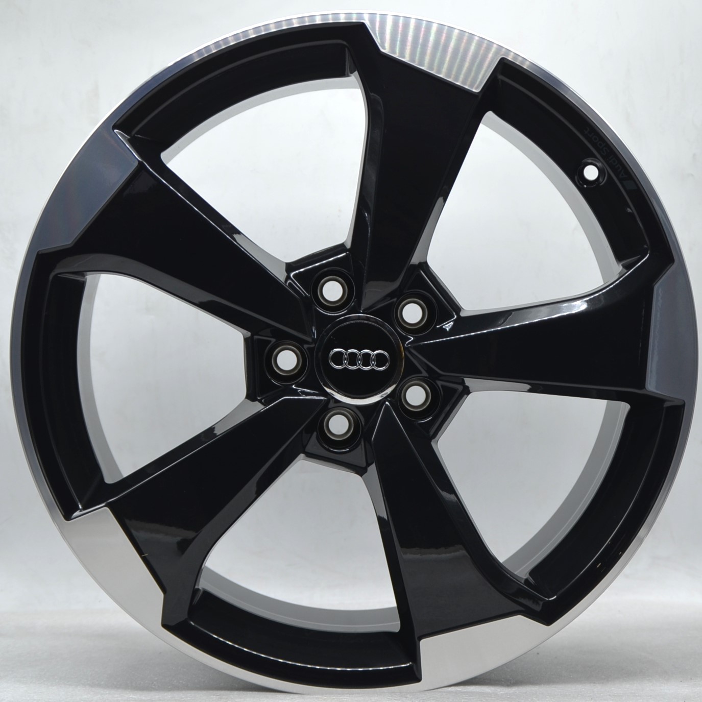 Audi ROTOR 5 A4 A5 Q5 - 8V0601025FP 19"