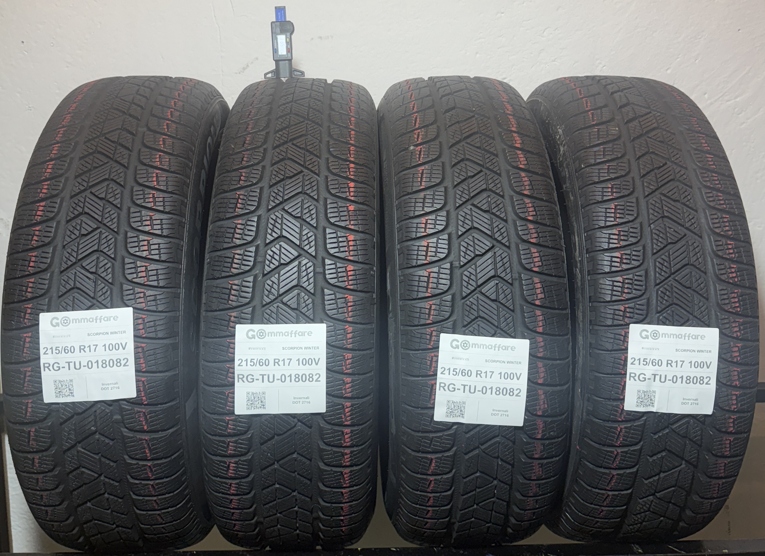 Pirelli SCORPION WINTER 215/60 R17