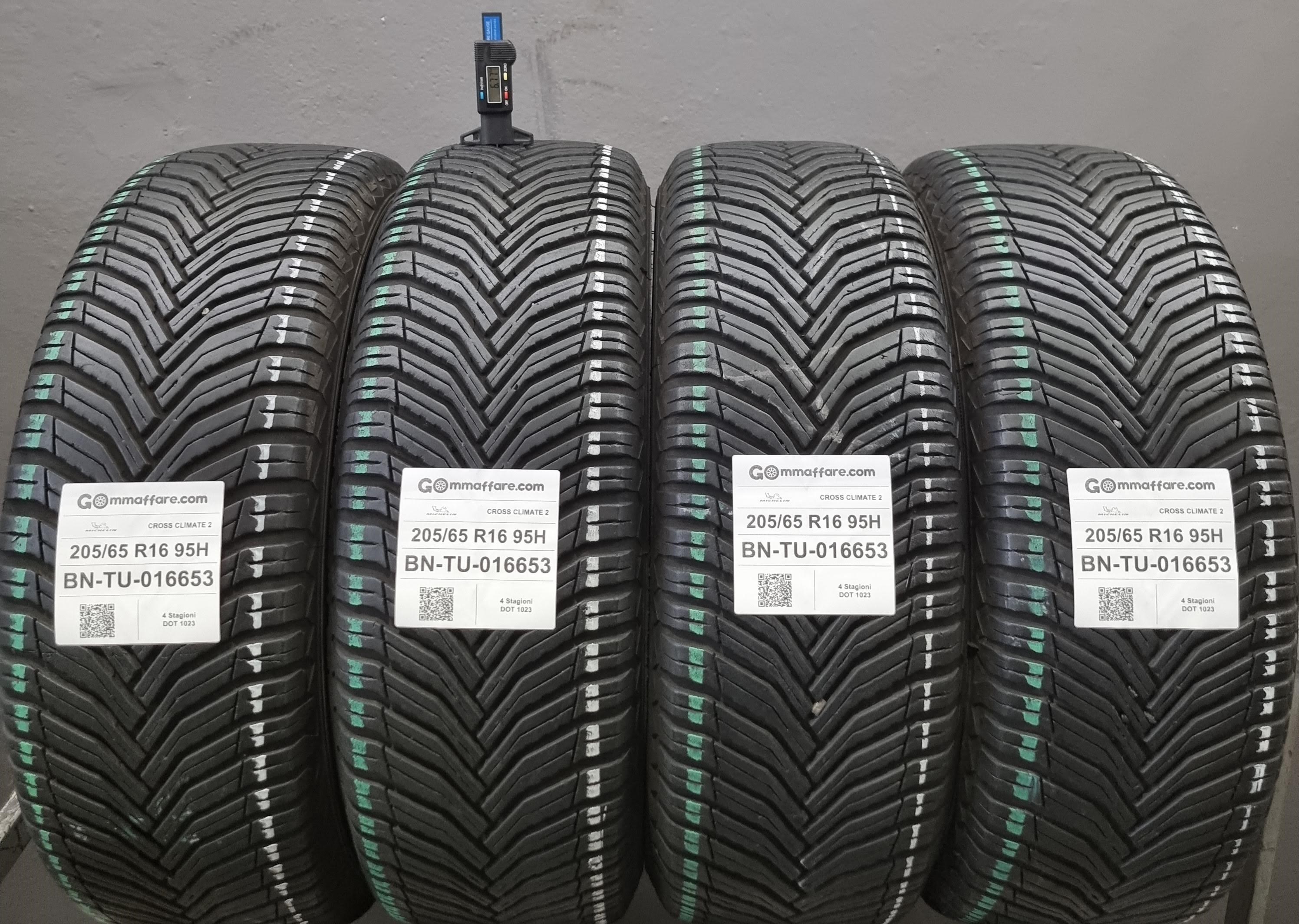 Michelin CROSS CLIMATE 2 205/65 R16