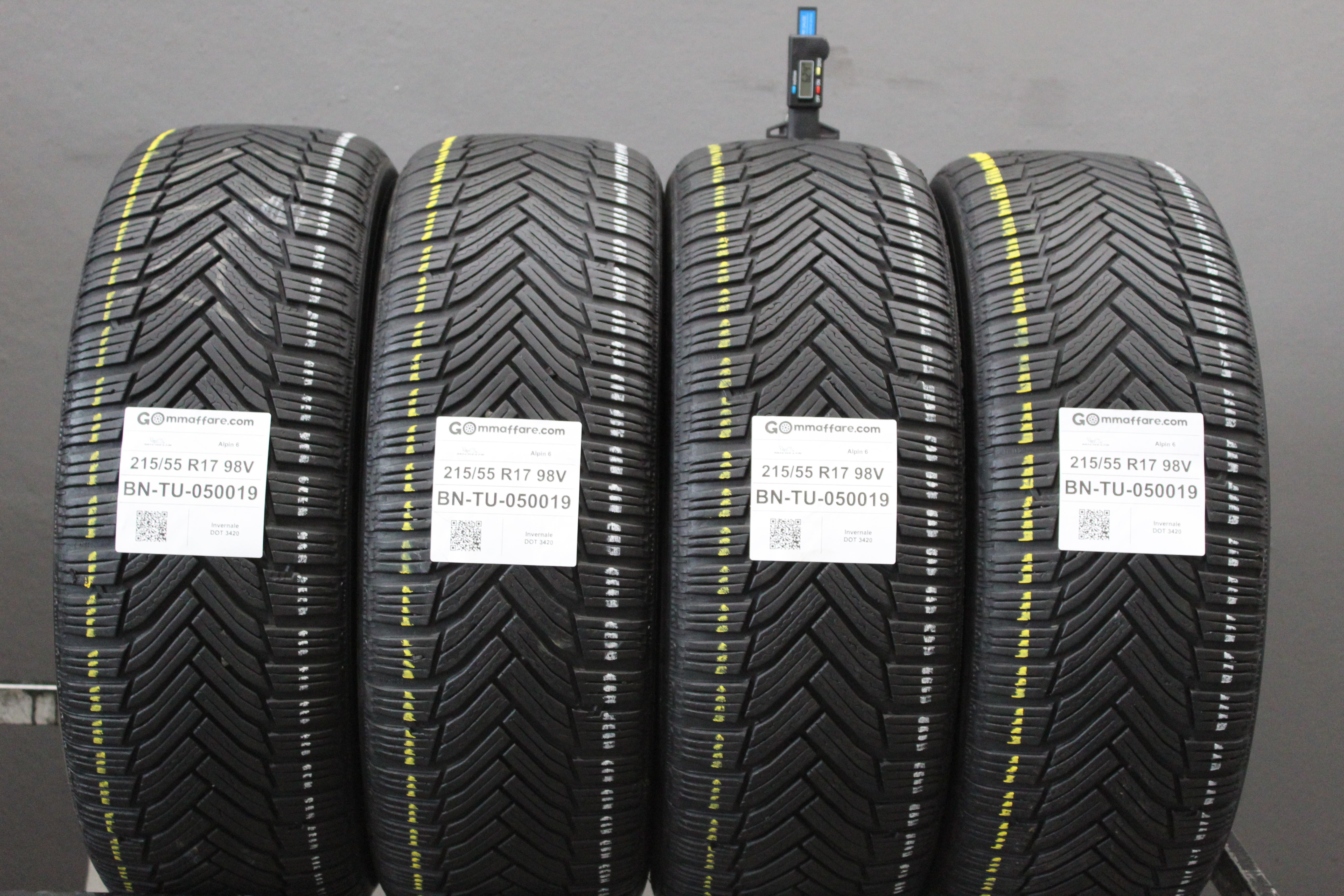Michelin Alpin 6 215/55 R17