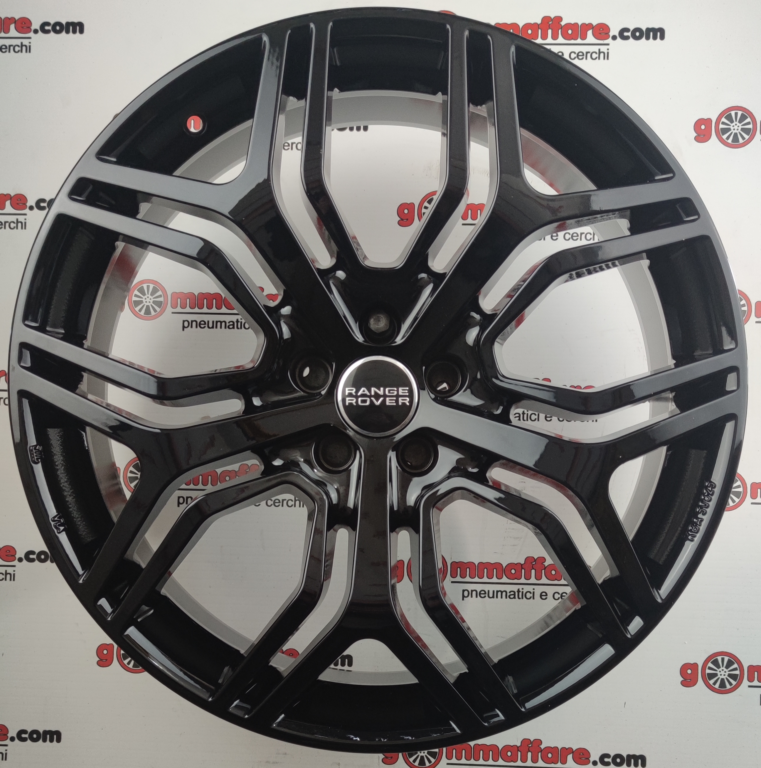 Mak VOGUE RANGE ROVER EVOQUE VELAR 20"