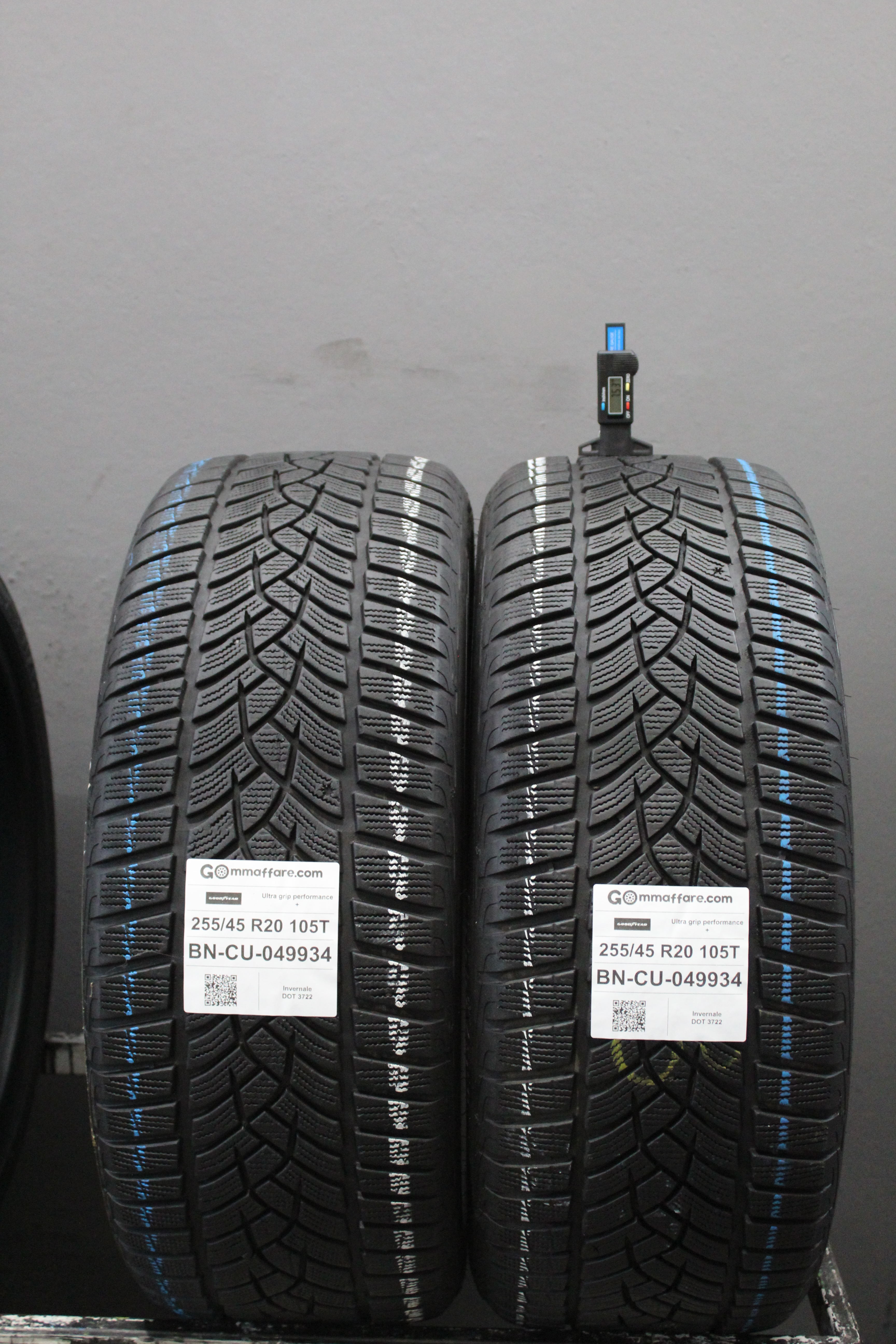 Goodyear Ultra grip performance + 255/45 R20