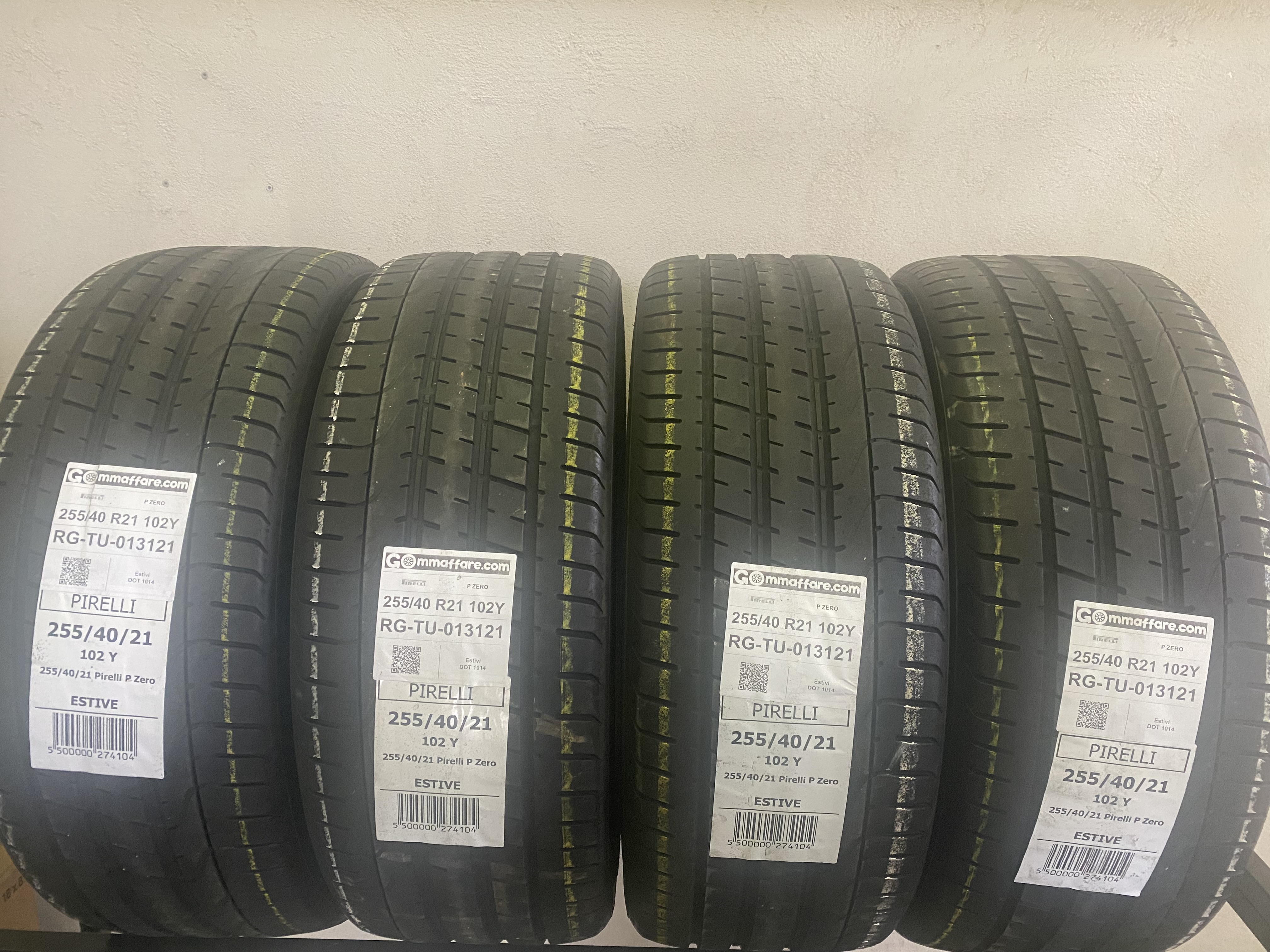 Pirelli P ZERO 255/40 R21