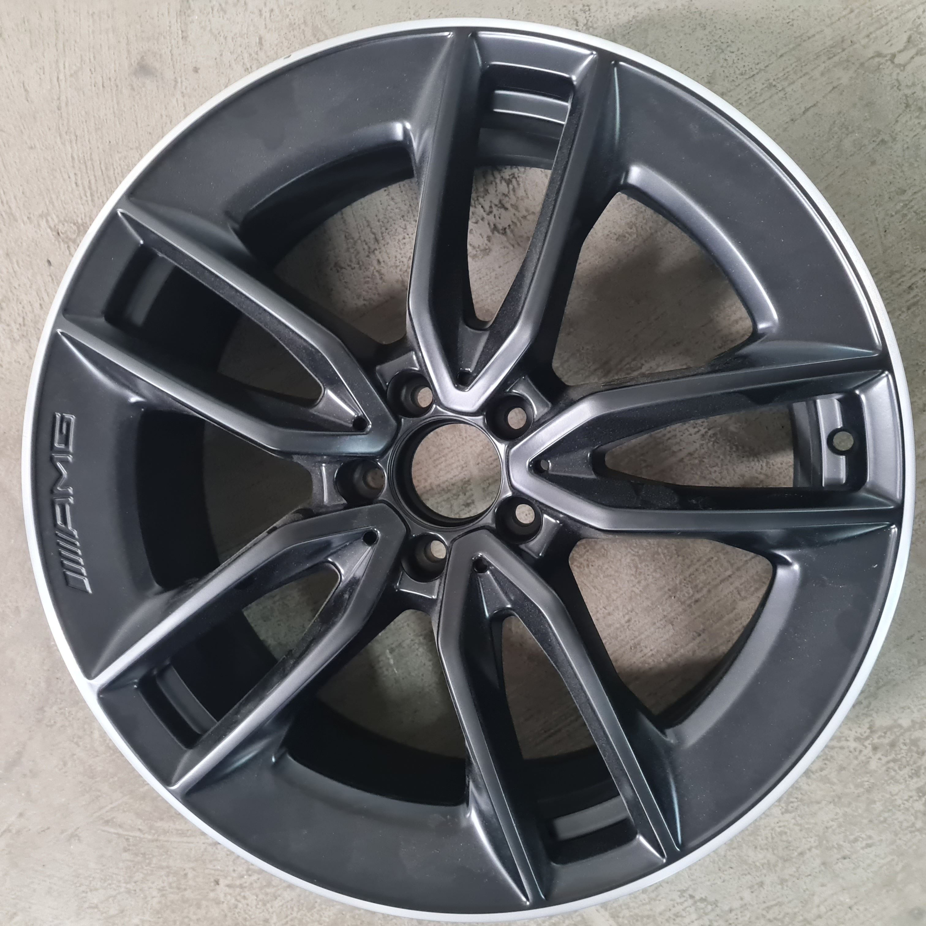 Mercedes Benz CLASSE E AMG A2134014900