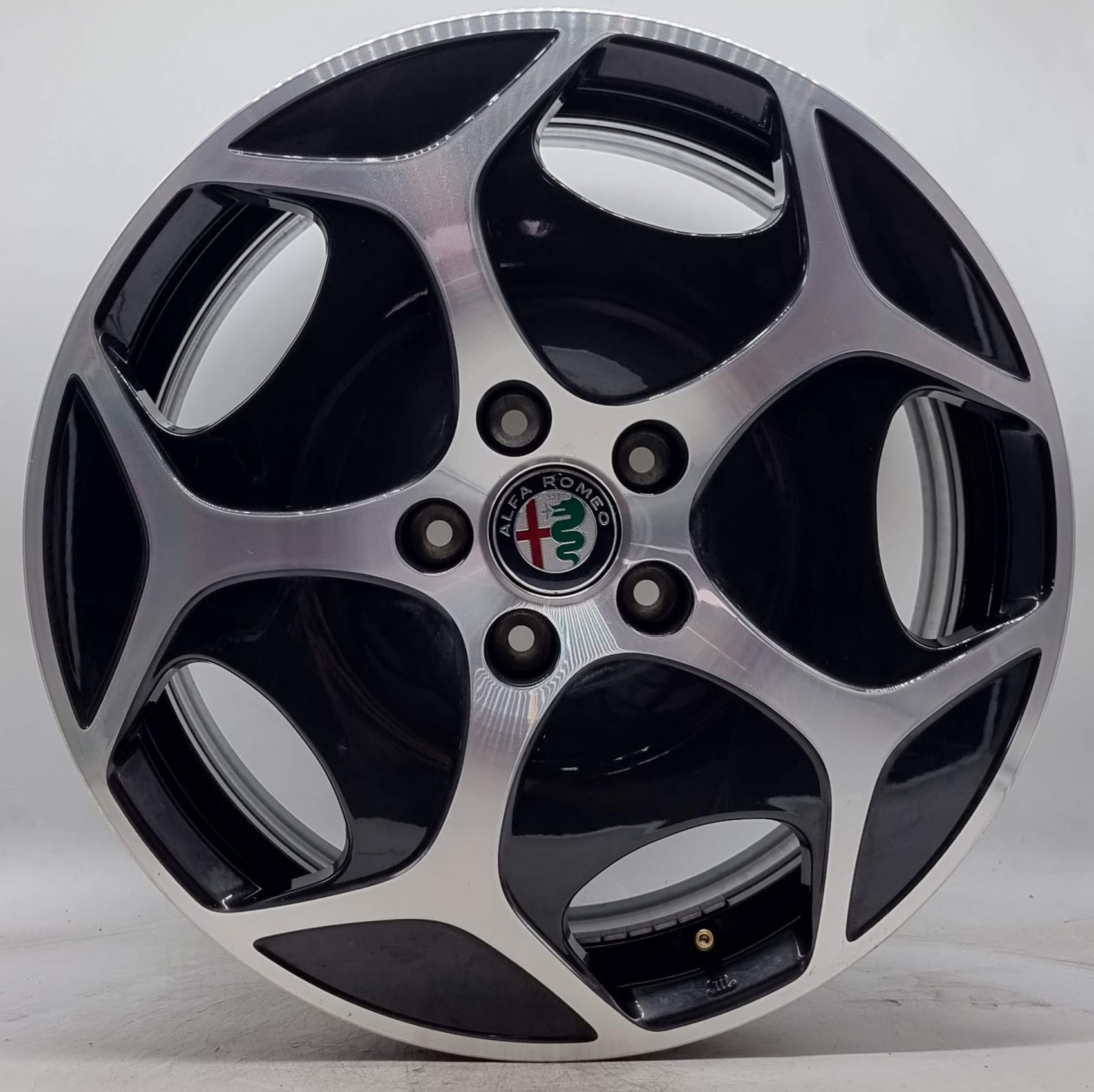Alfa Romeo STELVIO - 50567105