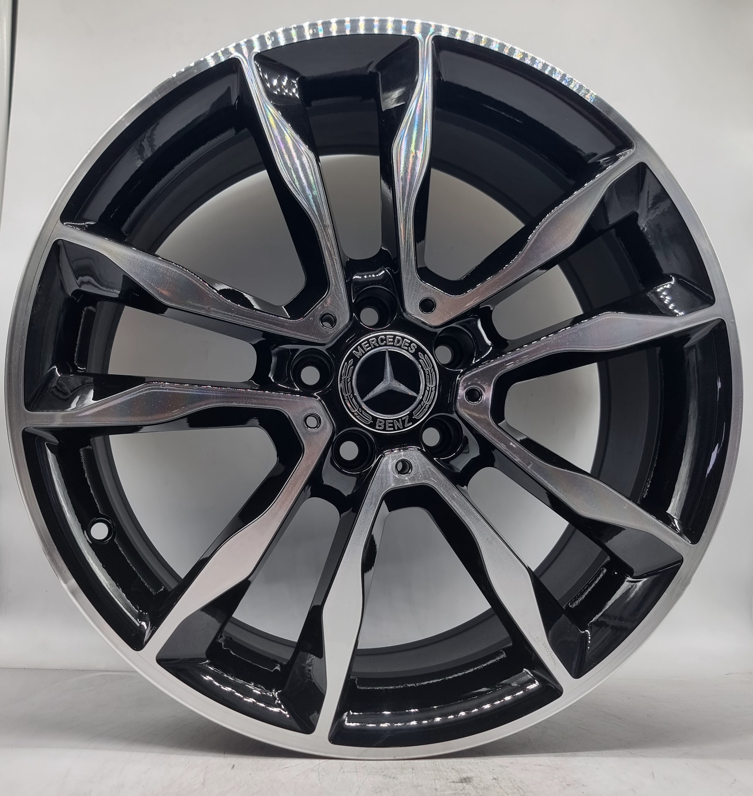 Mercedes Benz CLASSE GLA A1564010400