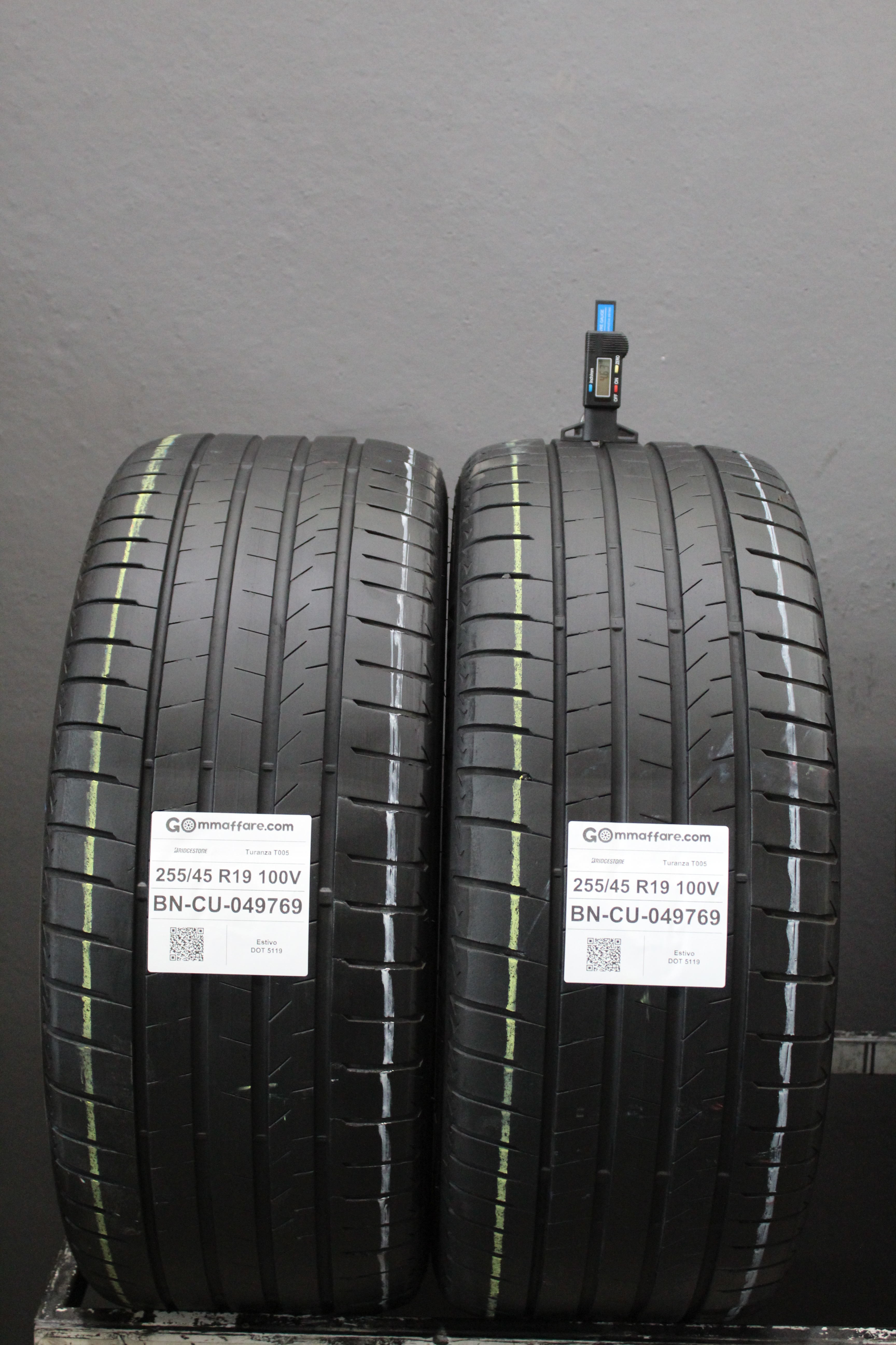 Bridgestone Turanza T005 255/45 R19