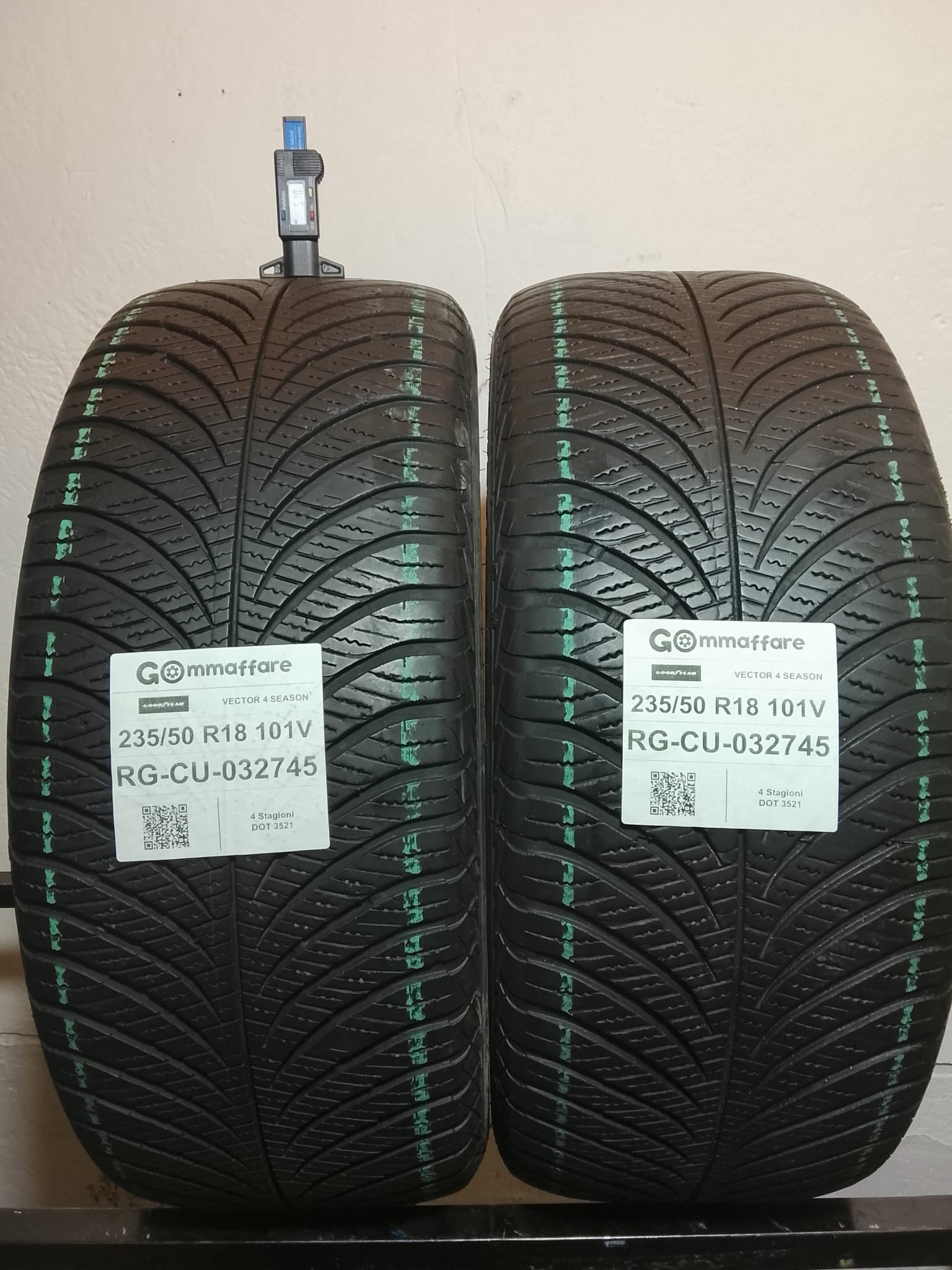 Goodyear VECTOR 4 SEASON 235/50 R18